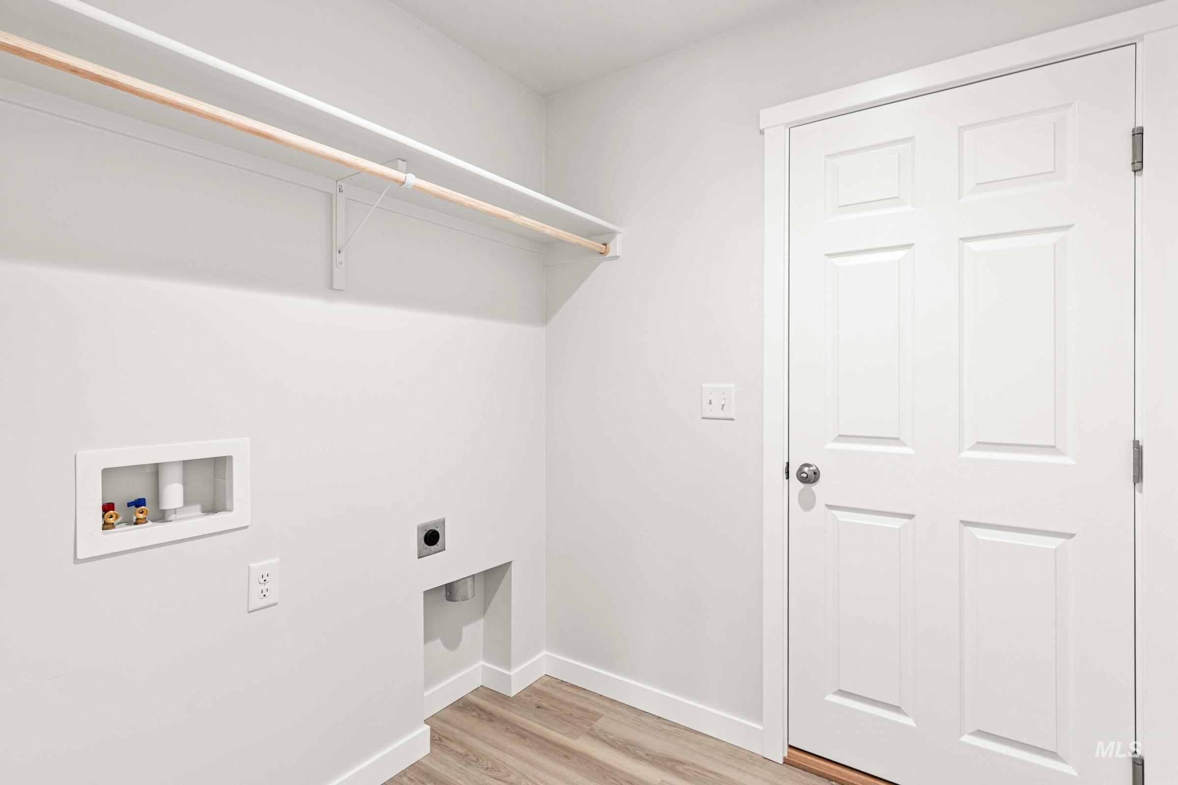 13736 Inman Ct, Caldwell, Idaho 83607, 3 Bedrooms, 2 Bathrooms, Residential For Sale, Price $429,990, 98979894