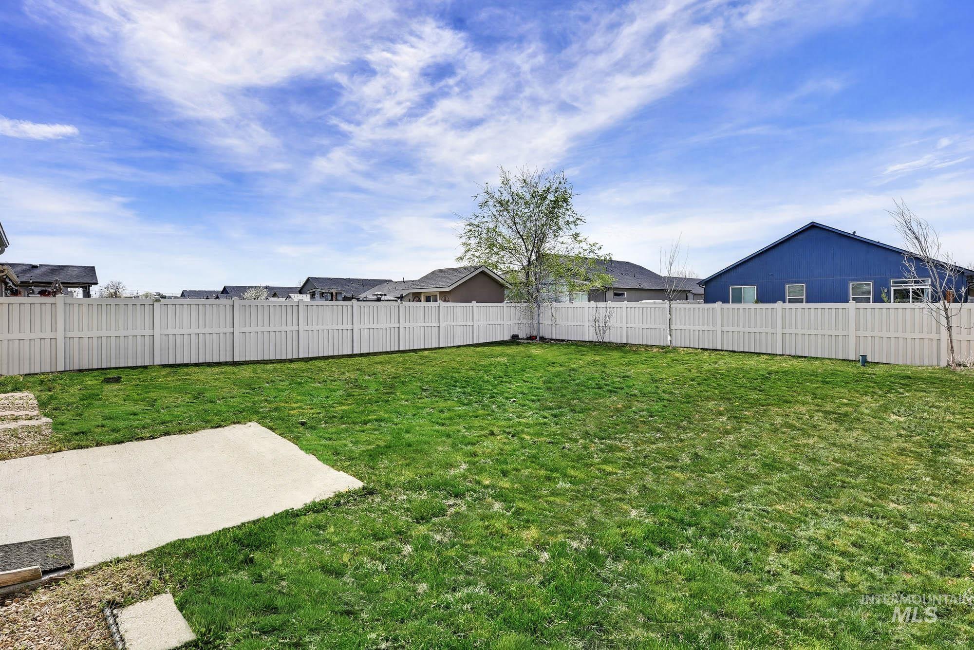 122 Concourse Ave, Caldwell, Idaho 83605, 3 Bedrooms, 2 Bathrooms, Residential For Sale, Price $339,900, 98979895