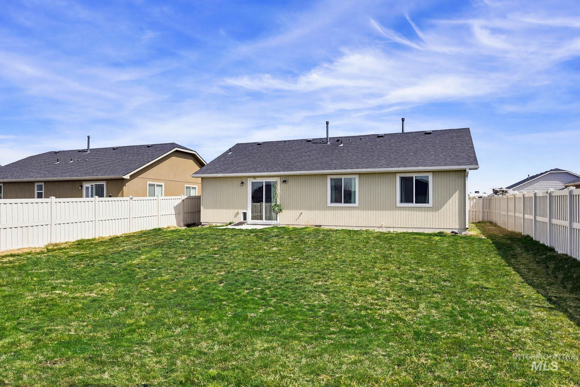 122 Concourse Ave, Caldwell, Idaho 83605, 3 Bedrooms, 2 Bathrooms, Residential For Sale, Price $339,900, 98979895