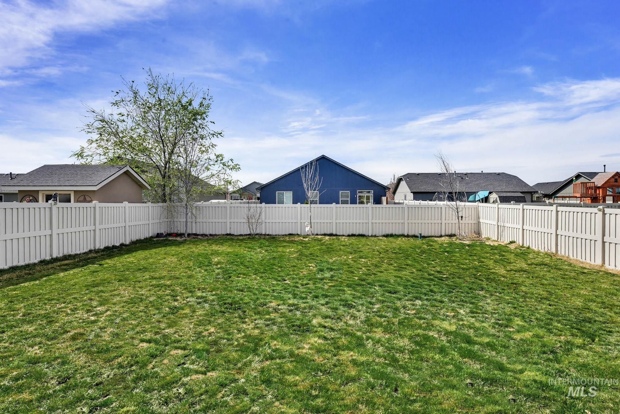 122 Concourse Ave, Caldwell, Idaho 83605, 3 Bedrooms, 2 Bathrooms, Residential For Sale, Price $339,900, 98979895