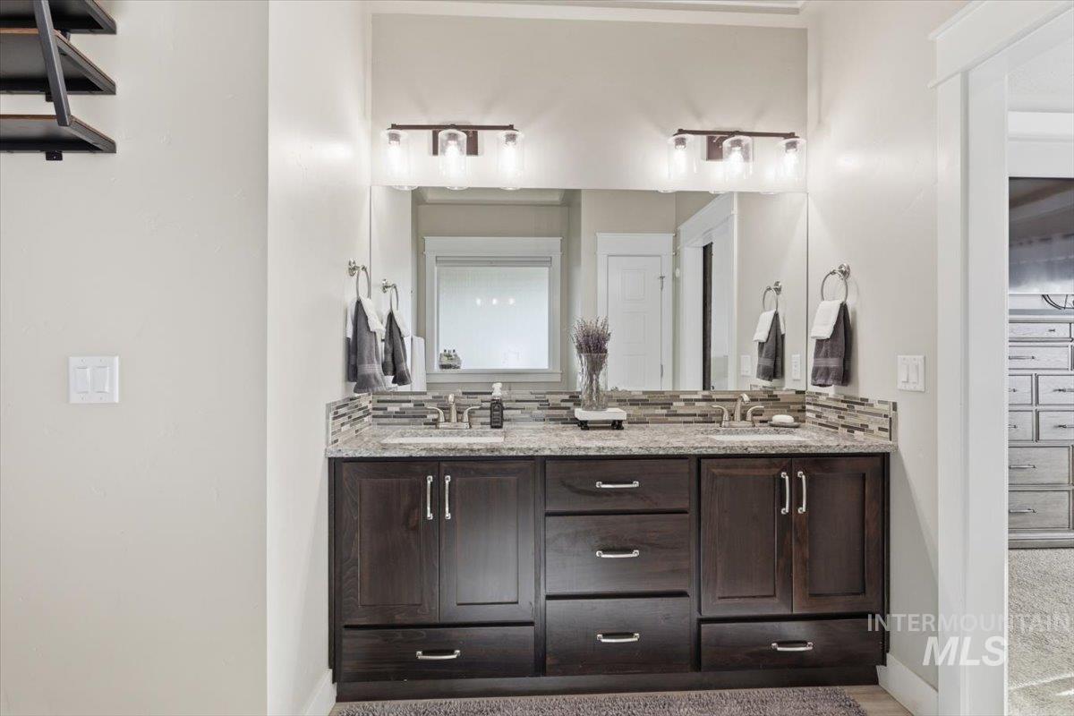 2025 Nordic Ave., Middleton, Idaho 83644, 3 Bedrooms, 3.5 Bathrooms, Residential For Sale, Price $905,000, 98979896