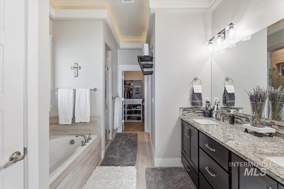 2025 Nordic Ave., Middleton, Idaho 83644, 3 Bedrooms, 3.5 Bathrooms, Residential For Sale, Price $905,000, 98979896