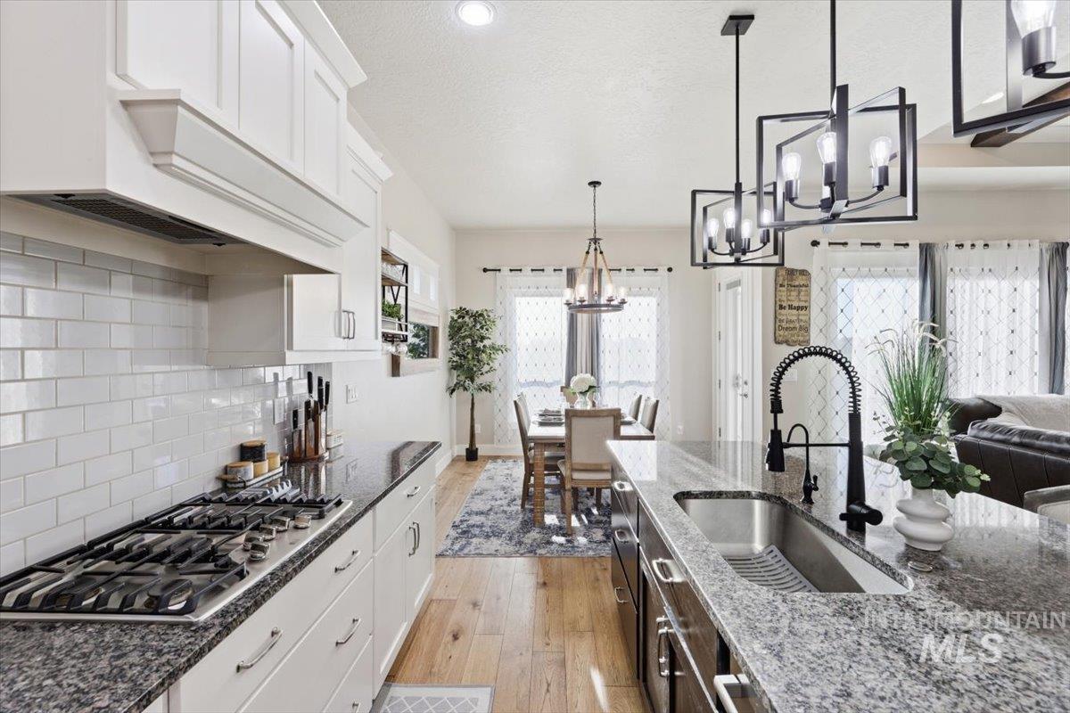 2025 Nordic Ave., Middleton, Idaho 83644, 3 Bedrooms, 3.5 Bathrooms, Residential For Sale, Price $905,000, 98979896