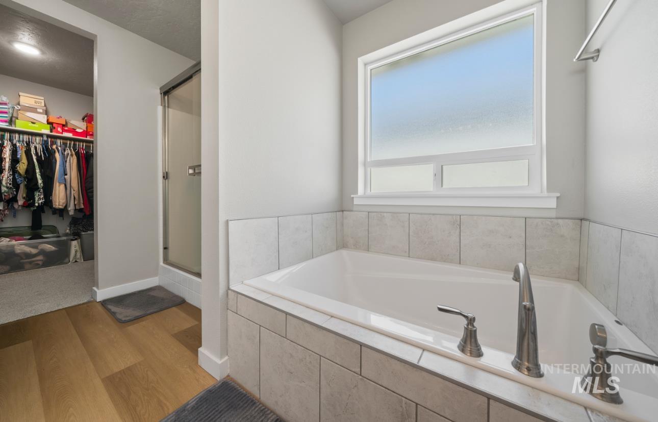 12443 Varga St., Caldwell, Idaho 83607, 3 Bedrooms, 2 Bathrooms, Residential For Sale, Price $389,000, 98979897