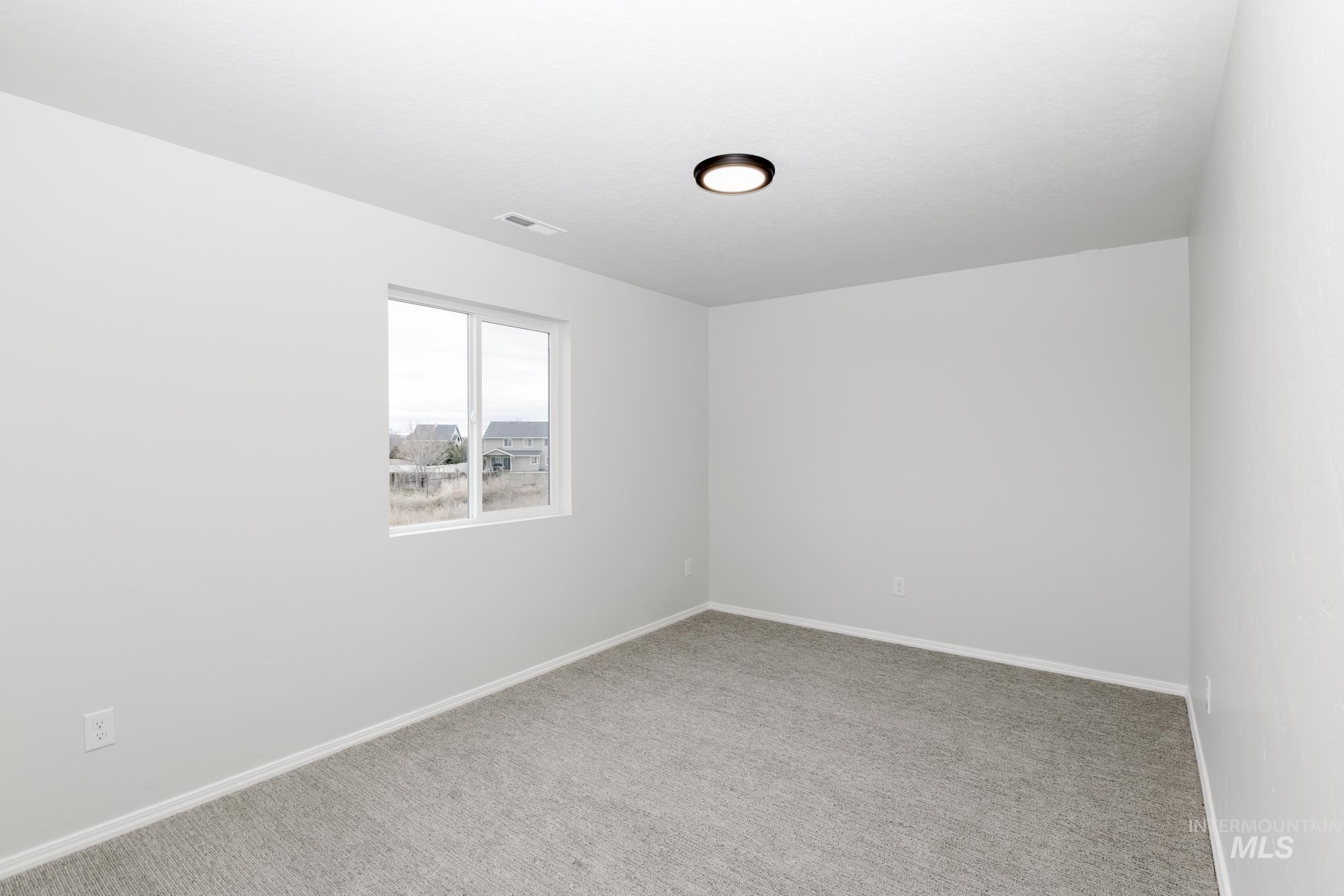 868 NE Trailridge St, Mountain Home, Idaho 83647, 5 Bedrooms, 3 Bathrooms, Residential For Sale, Price $464,990, 98979898