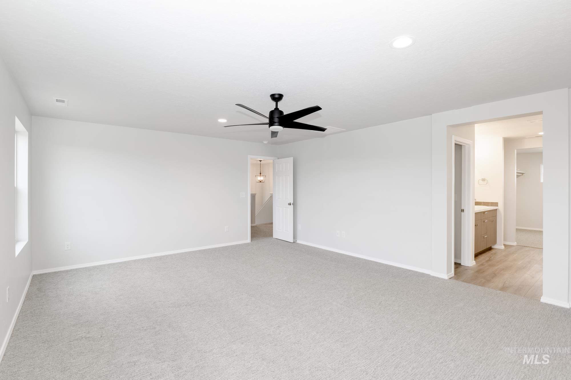 868 NE Trailridge St, Mountain Home, Idaho 83647, 5 Bedrooms, 3 Bathrooms, Residential For Sale, Price $464,990, 98979898