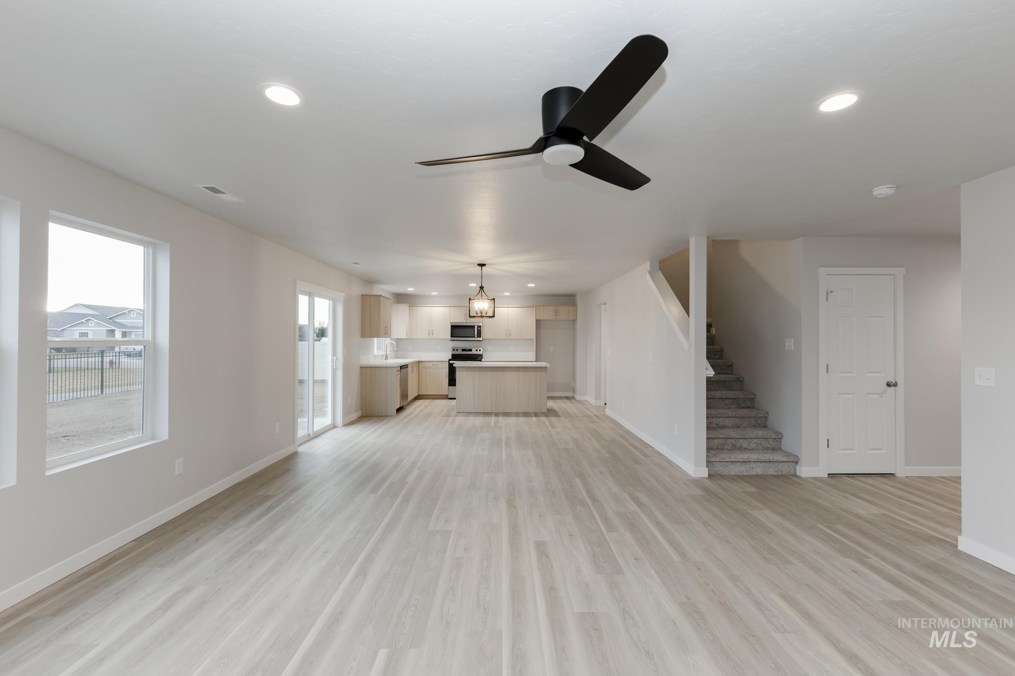 840 NE Trailridge St, Mountain Home, Idaho 83647, 5 Bedrooms, 3 Bathrooms, Residential For Sale, Price $474,990, 98979899