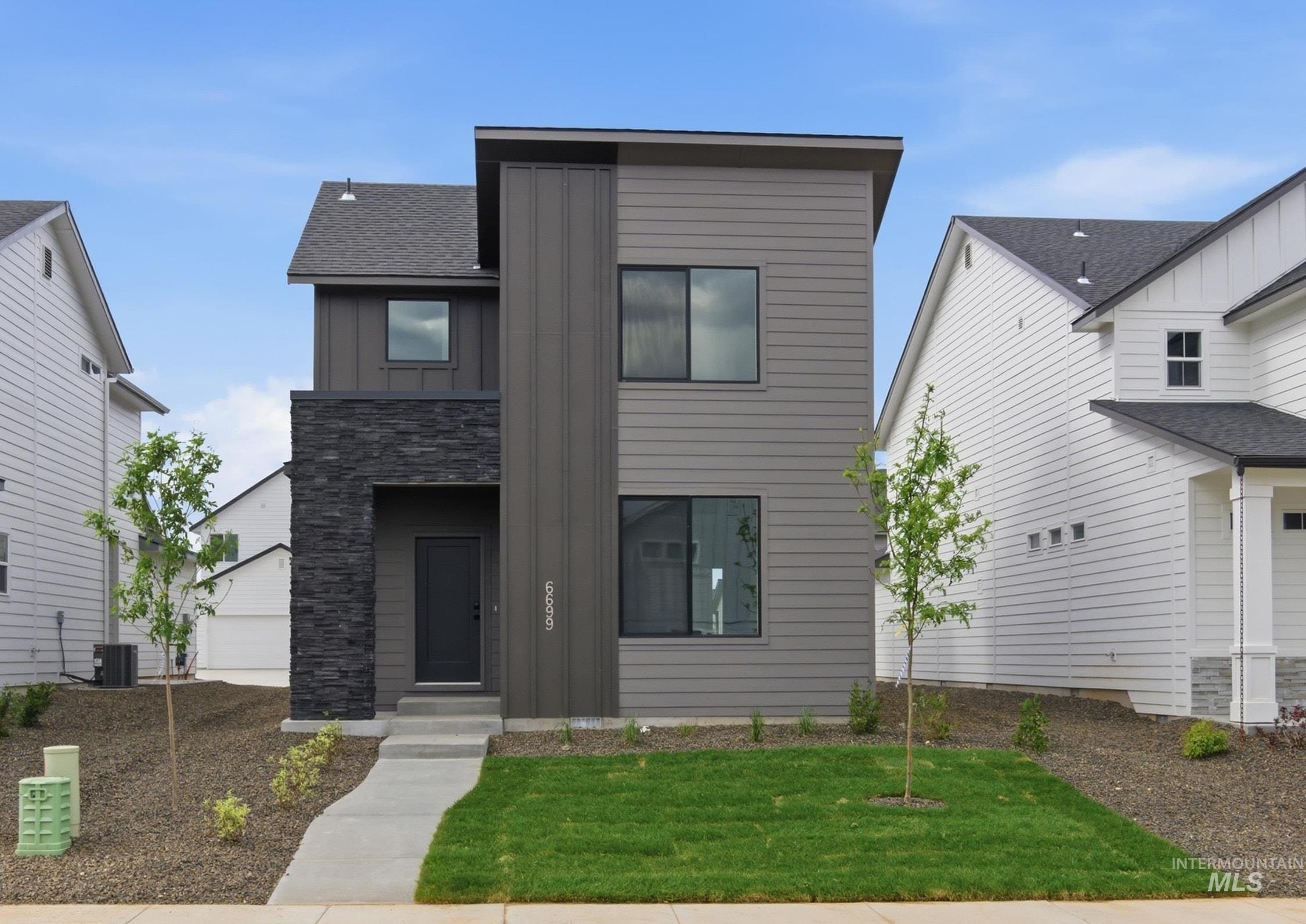 6699 W Fairy Falls Dr, Meridian, Idaho 83646, 3 Bedrooms, 2.5 Bathrooms, Residential For Sale, Price $469,990, 98979900