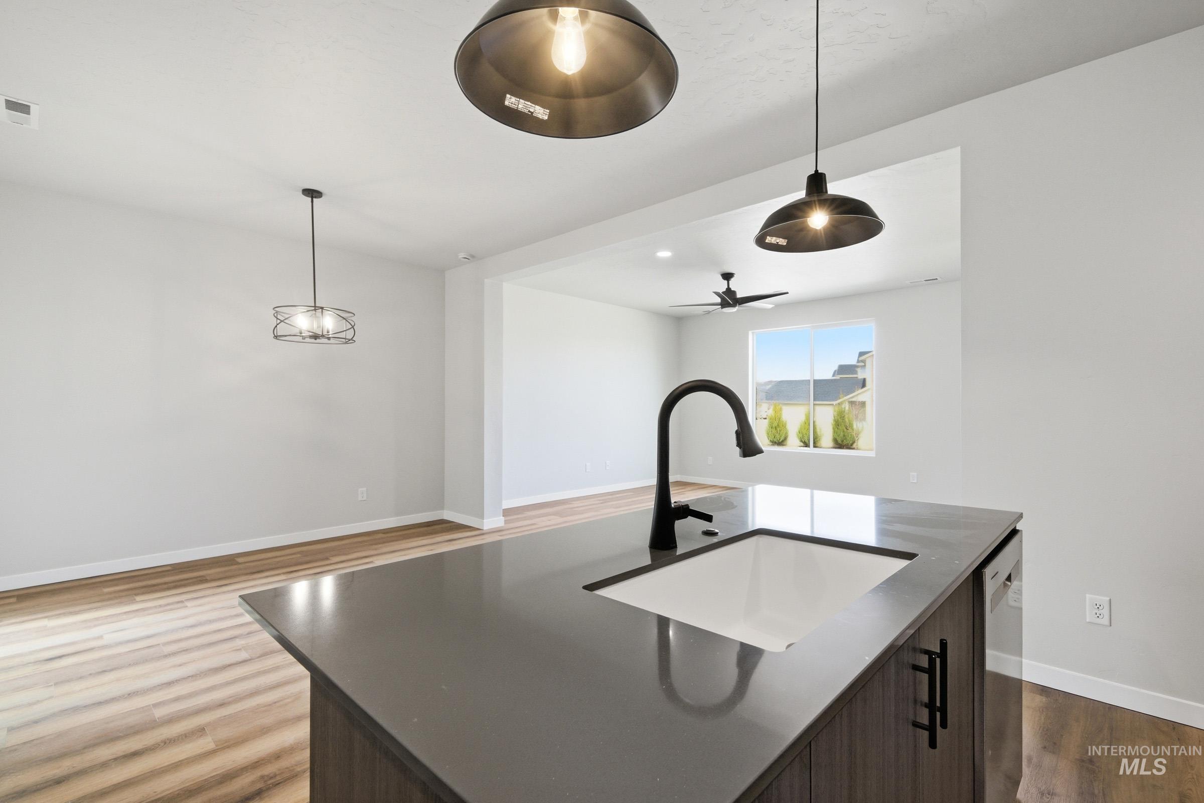 6699 W Fairy Falls Dr, Meridian, Idaho 83646, 3 Bedrooms, 2.5 Bathrooms, Residential For Sale, Price $469,990,MLS 98979900