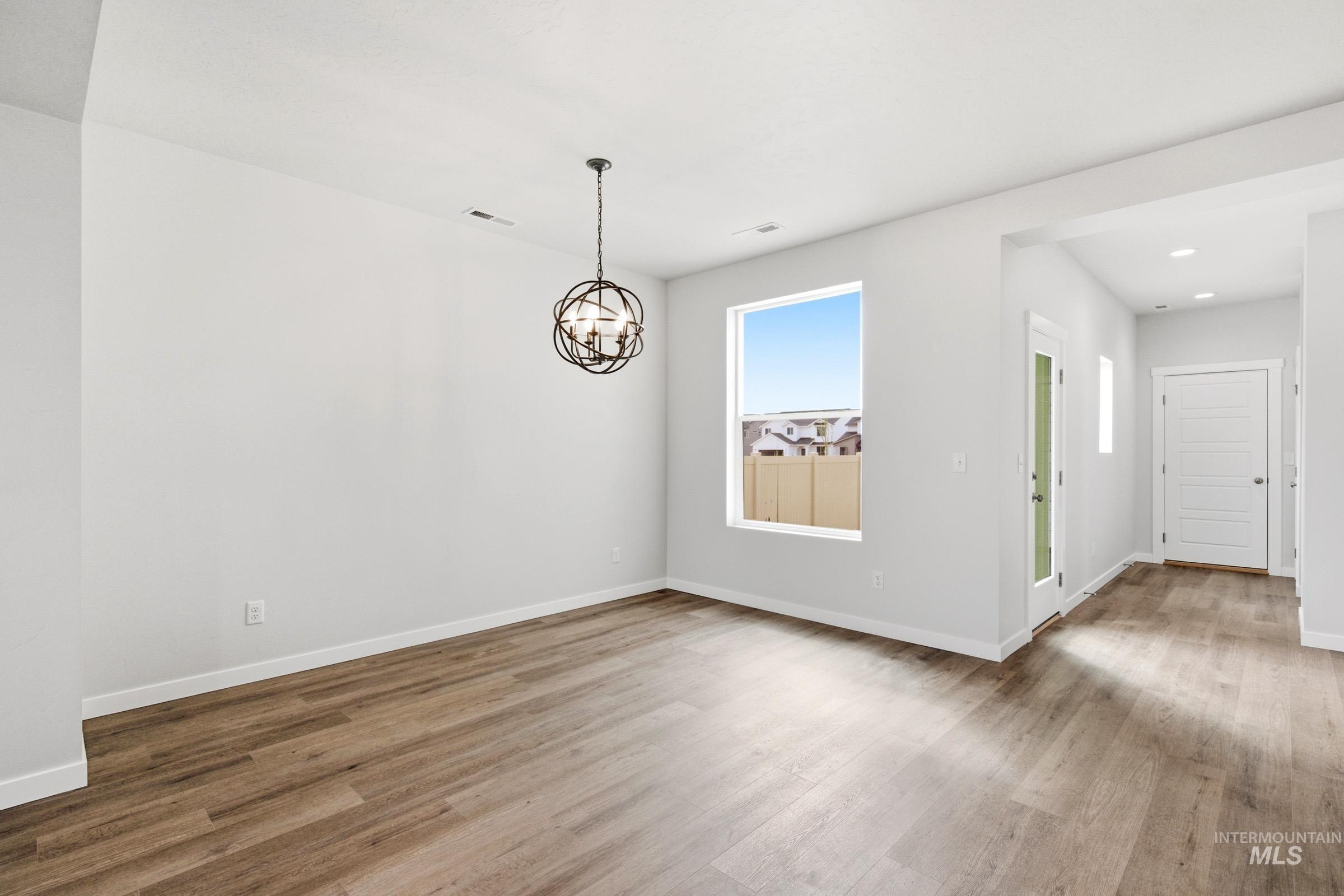 6651 W Fairy Falls Dr, Meridian, Idaho 83646, 3 Bedrooms, 2.5 Bathrooms, Residential For Sale, Price $489,990, 98979902
