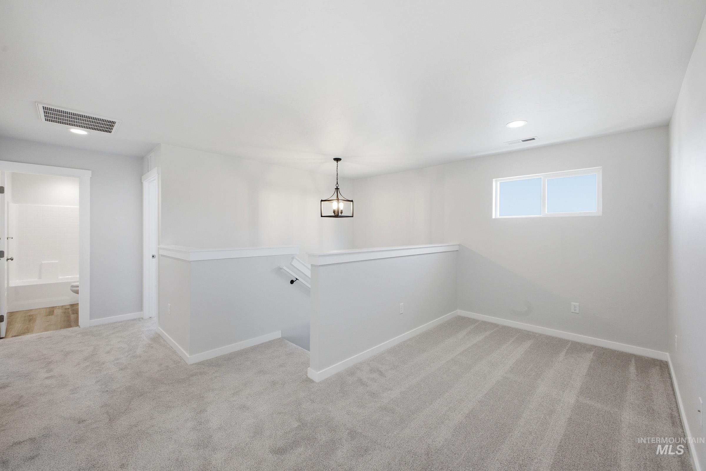 6593 W Plateau Creek Dr, Meridian, Idaho 83646, 5 Bedrooms, 3 Bathrooms, Residential For Sale, Price $559,990, 98979903
