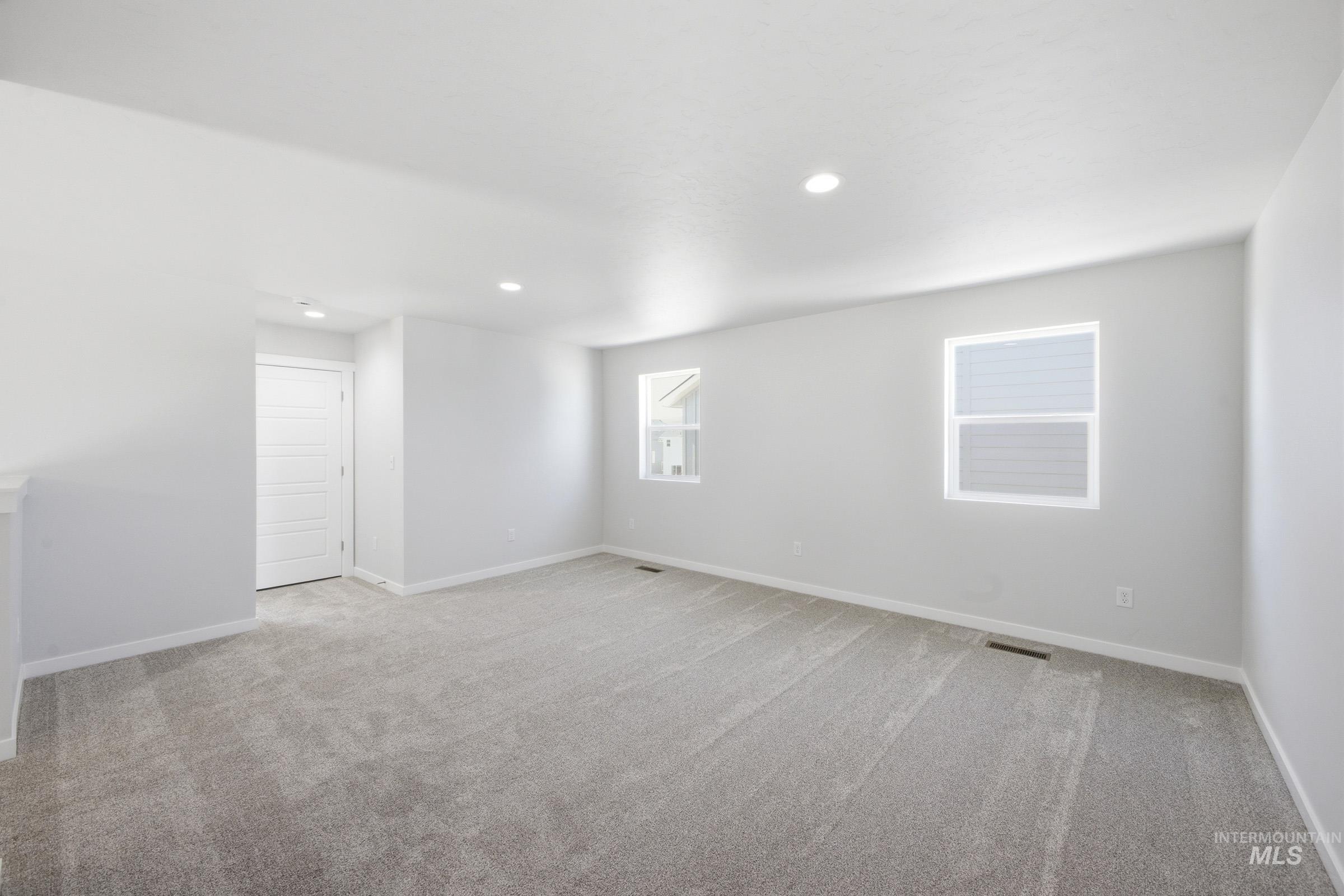 6617 W Plateau Creek Dr, Meridian, Idaho 83646, 4 Bedrooms, 2.5 Bathrooms, Residential For Sale, Price $514,990, 98979904