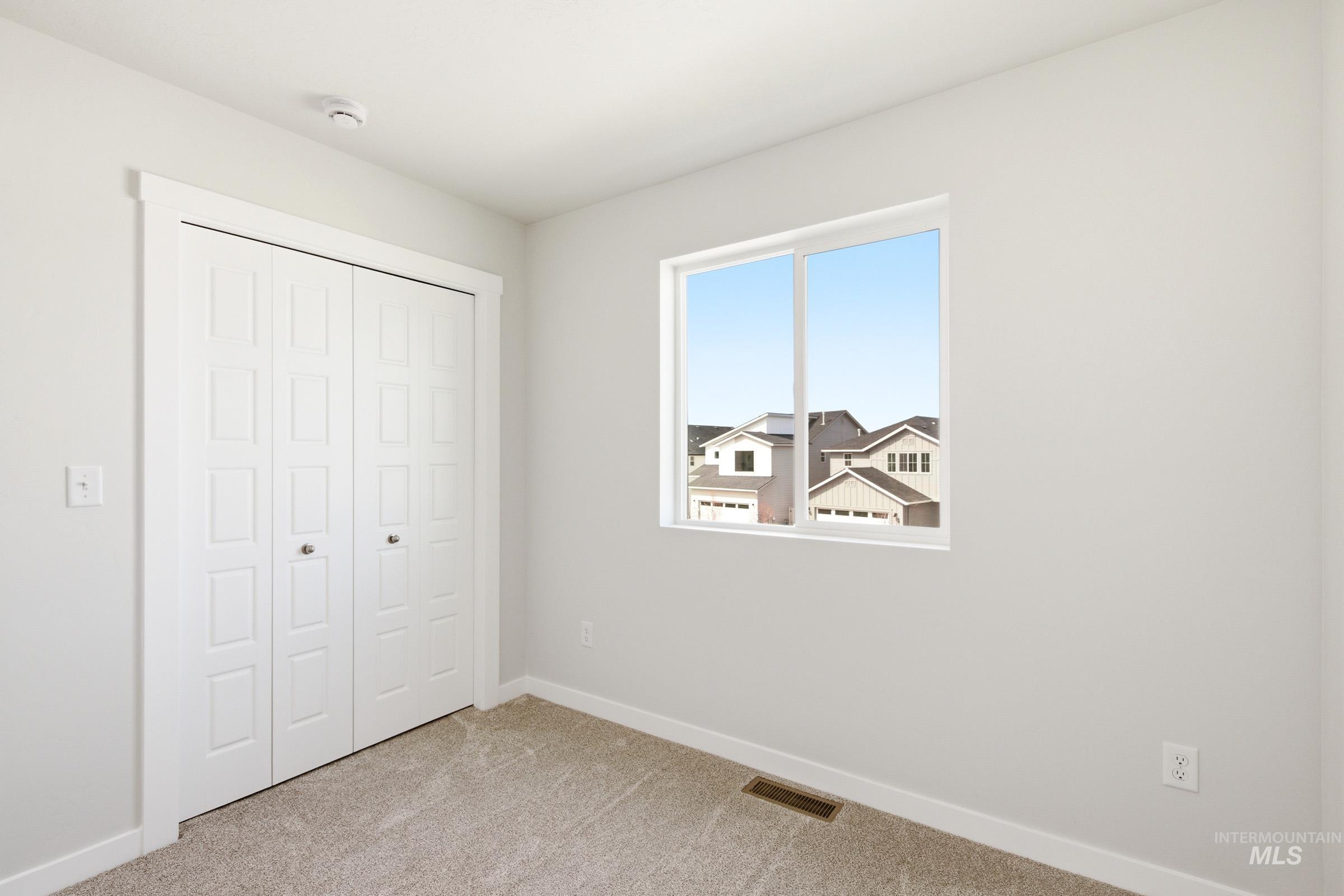 4340 N Camp Creek Ave, Meridian, Idaho 83646, 3 Bedrooms, 2.5 Bathrooms, Residential For Sale, Price $446,990, 98979905