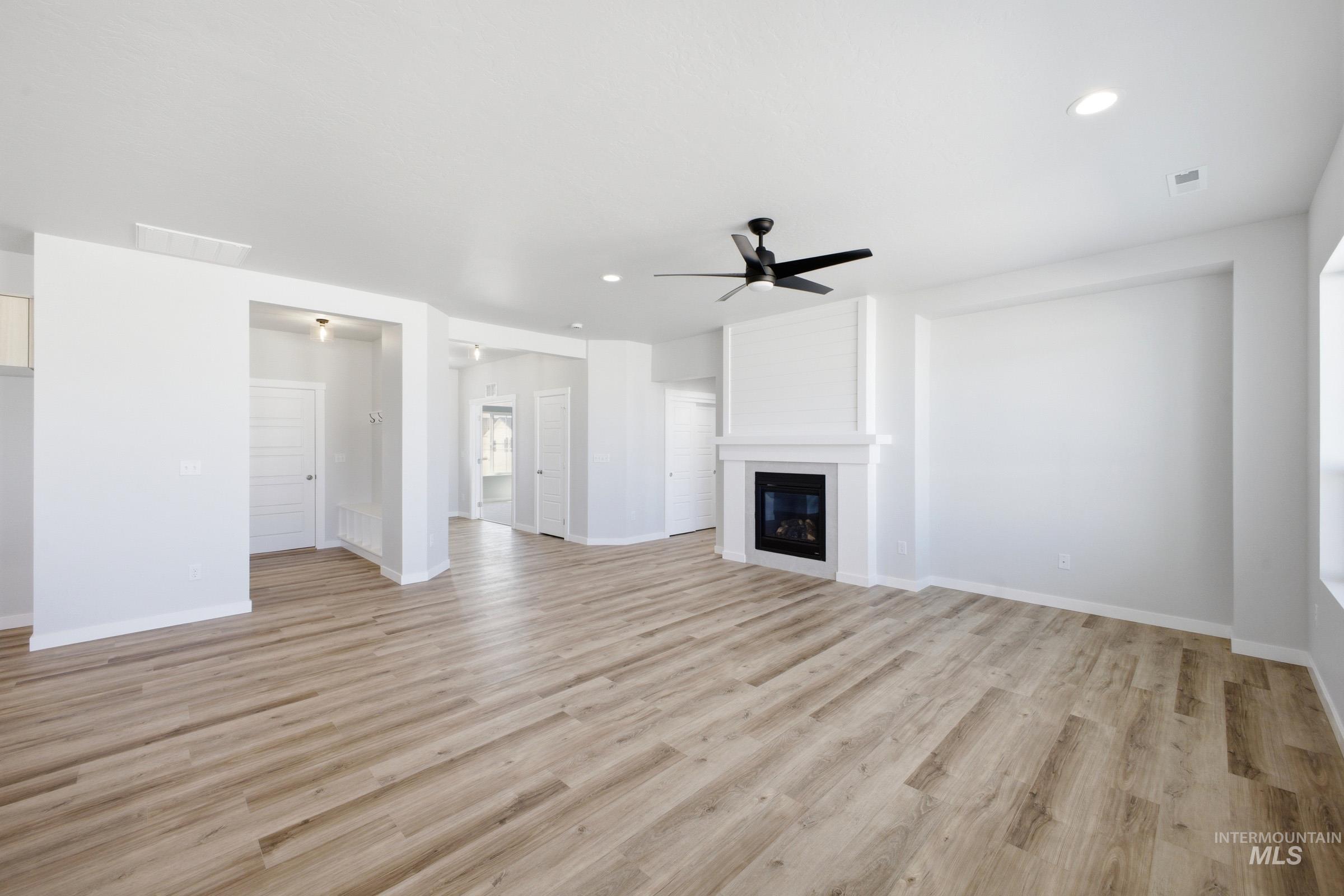 8262 E Cool River Lp, Nampa, Idaho 83687, 4 Bedrooms, 2 Bathrooms, Residential For Sale, Price $519,990, 98979906