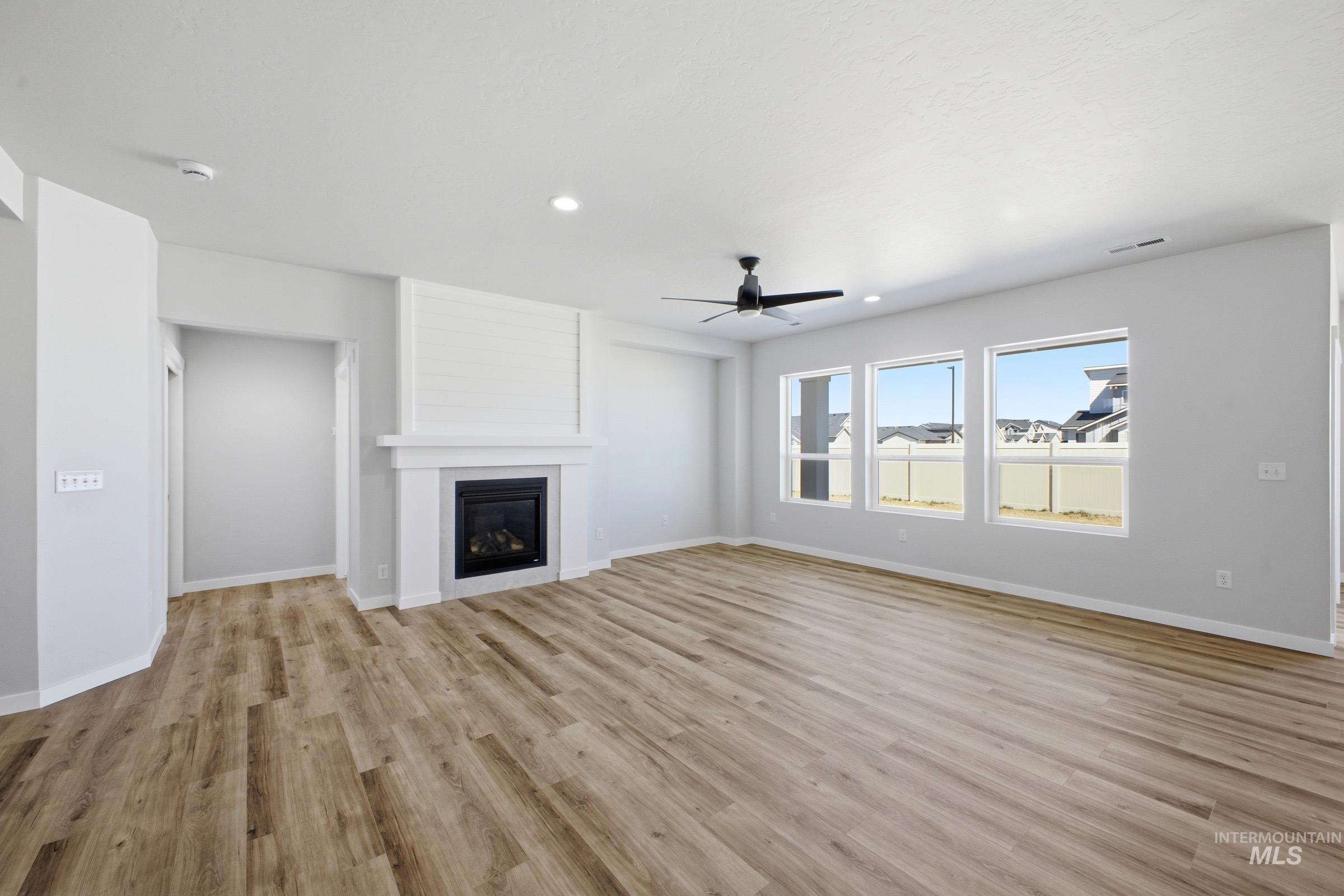 8262 E Cool River Lp, Nampa, Idaho 83687, 4 Bedrooms, 2 Bathrooms, Residential For Sale, Price $519,990, 98979906