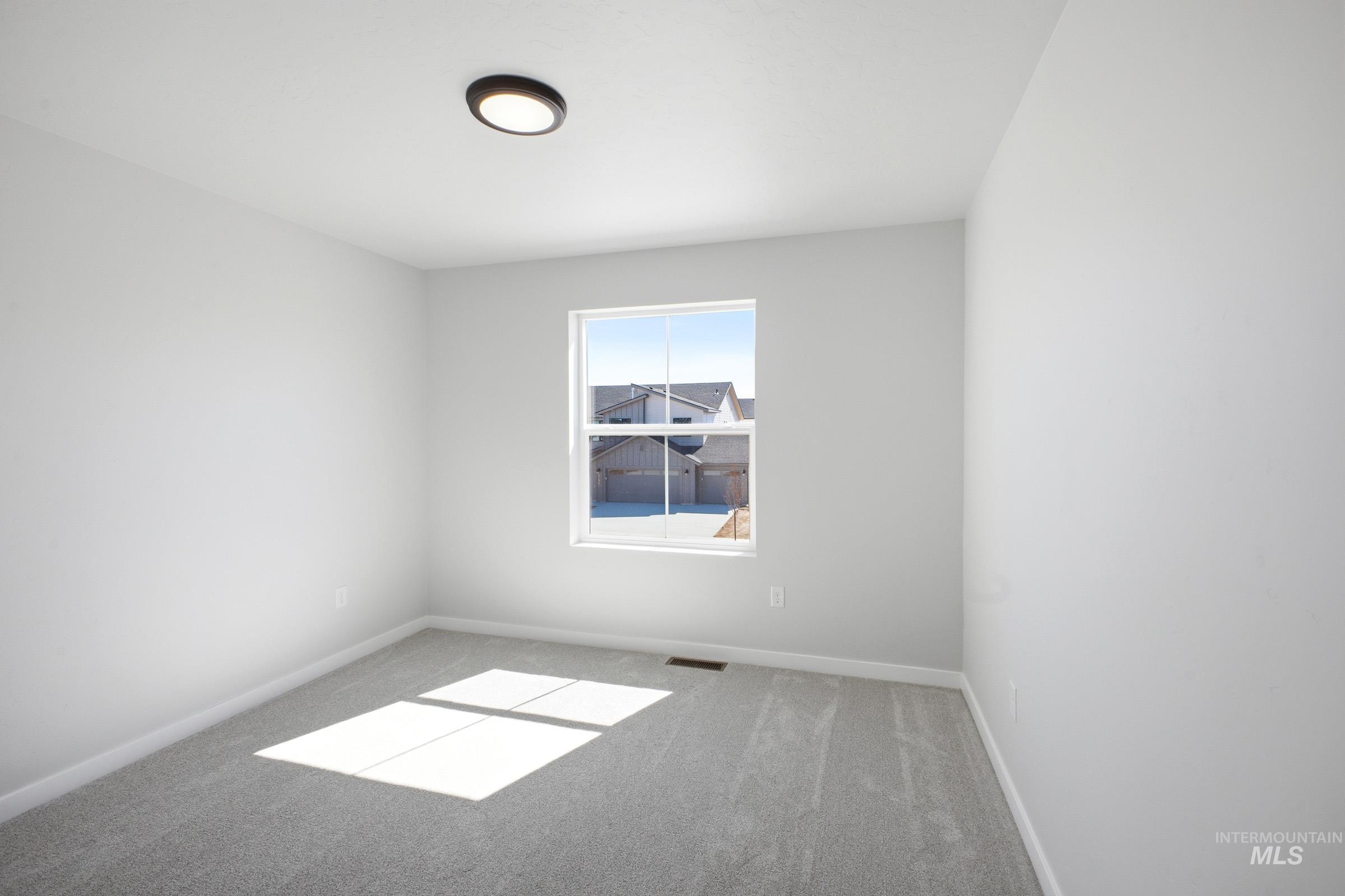 8179 E Cool River Lp, Nampa, Idaho 83687, 5 Bedrooms, 3 Bathrooms, Residential For Sale, Price $539,990, 98979908