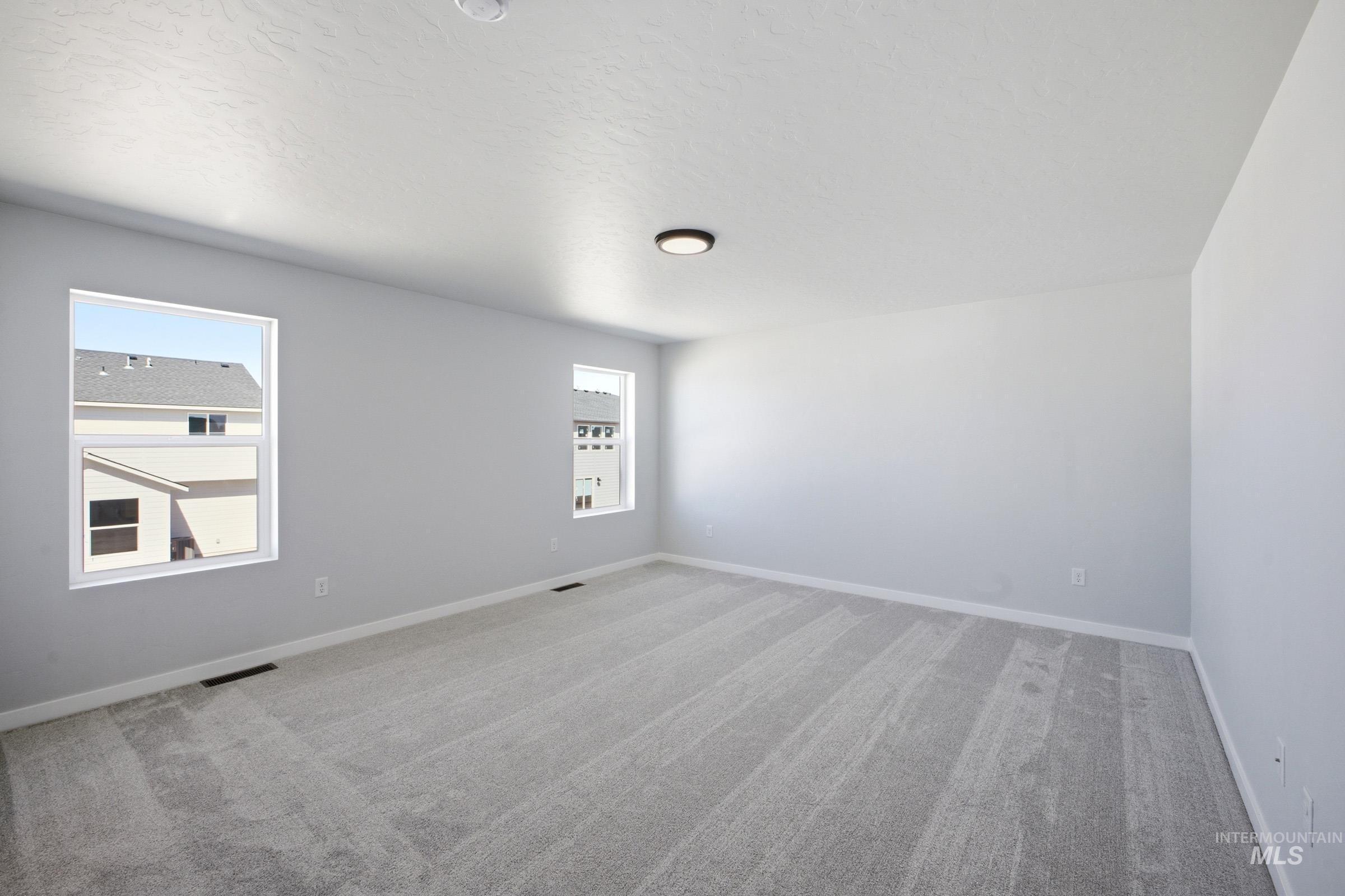 8179 E Cool River Lp, Nampa, Idaho 83687, 5 Bedrooms, 3 Bathrooms, Residential For Sale, Price $539,990, 98979908