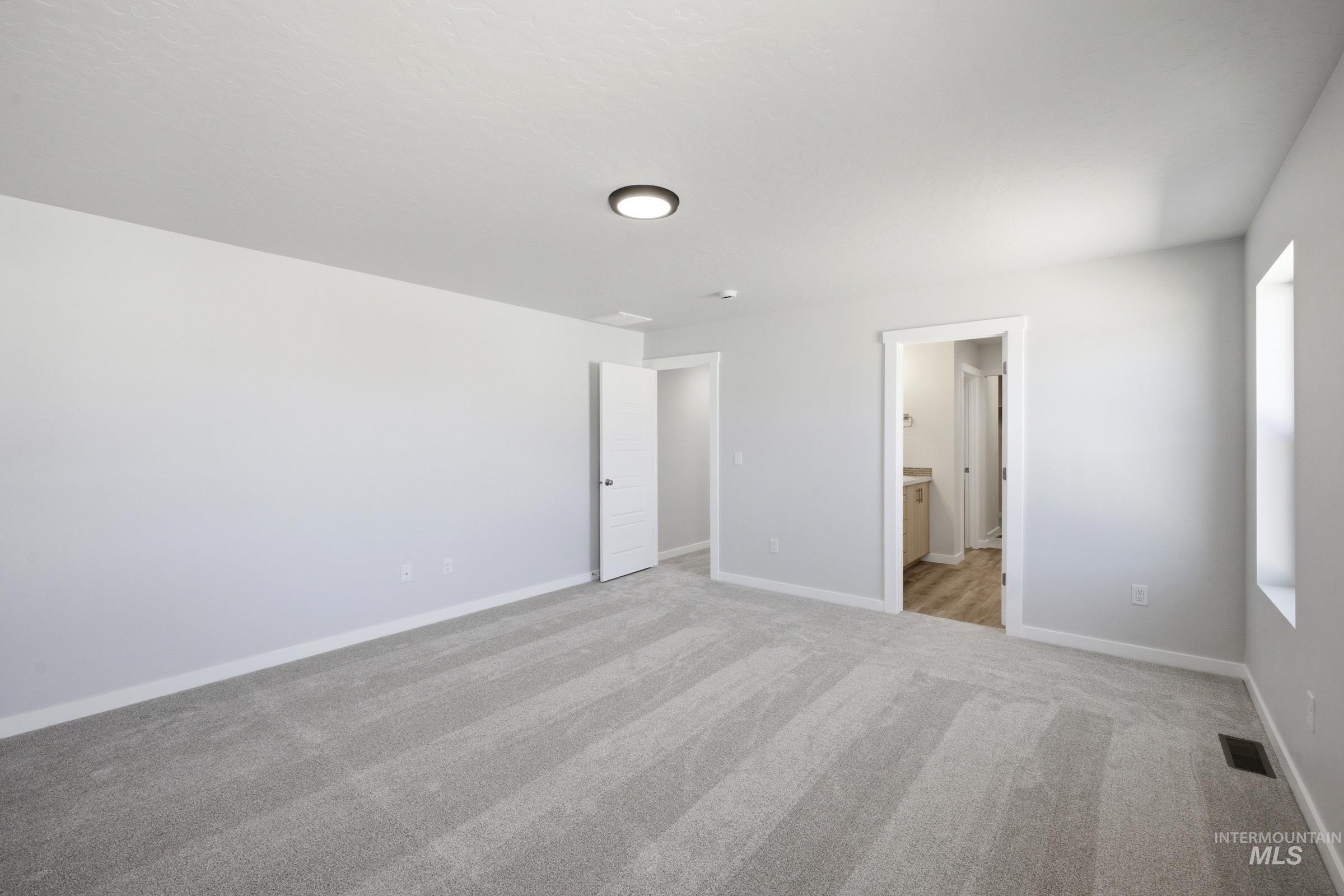 8179 E Cool River Lp, Nampa, Idaho 83687, 5 Bedrooms, 3 Bathrooms, Residential For Sale, Price $539,990, 98979908