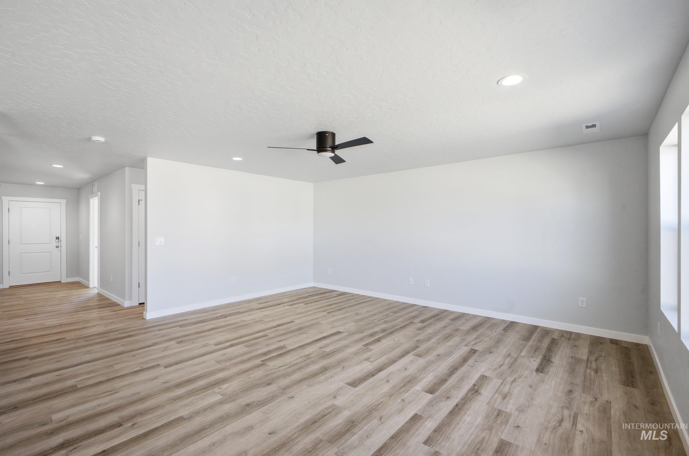 8179 E Cool River Lp, Nampa, Idaho 83687, 5 Bedrooms, 3 Bathrooms, Residential For Sale, Price $539,990, 98979908