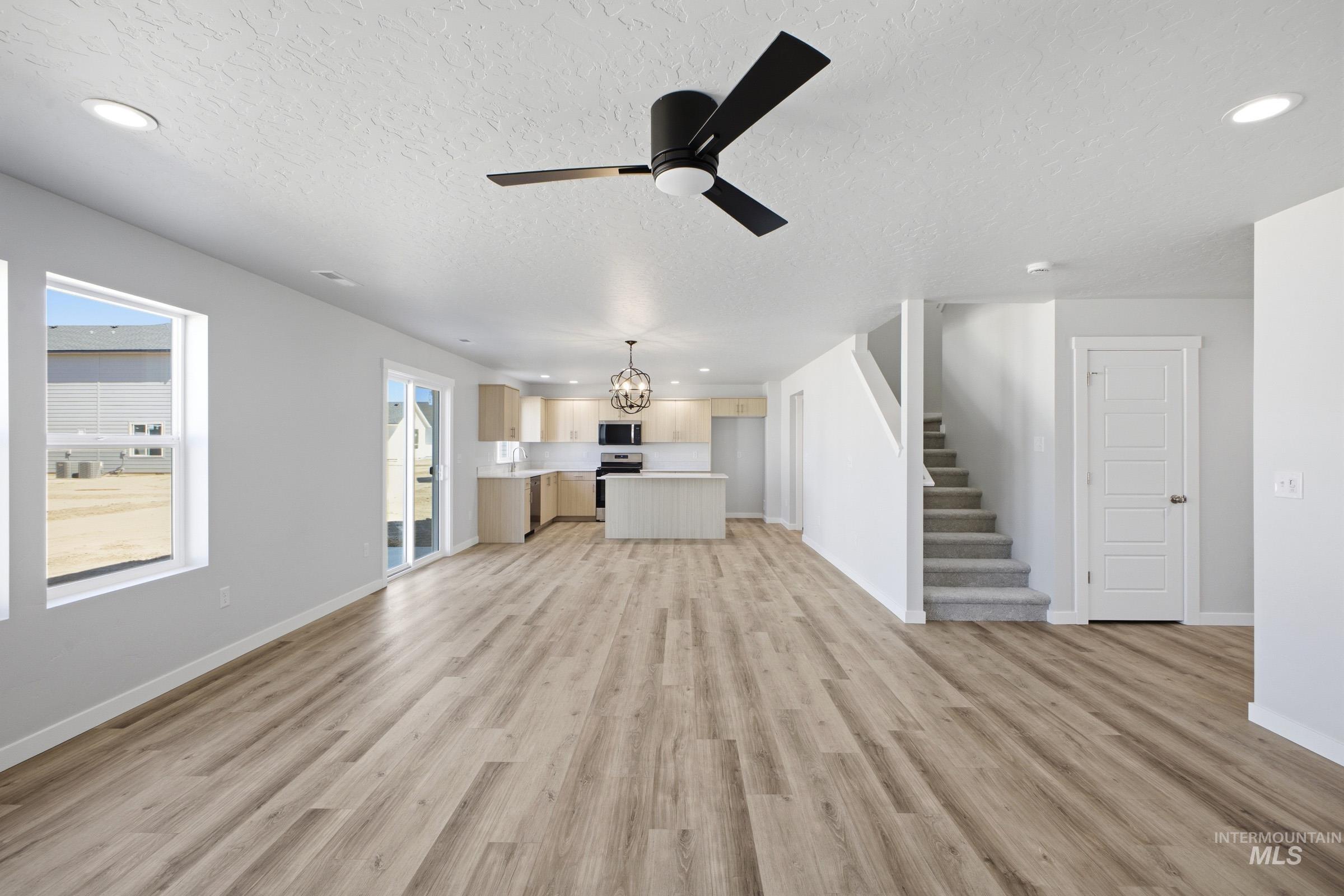 8179 E Cool River Lp, Nampa, Idaho 83687, 5 Bedrooms, 3 Bathrooms, Residential For Sale, Price $539,990, 98979908