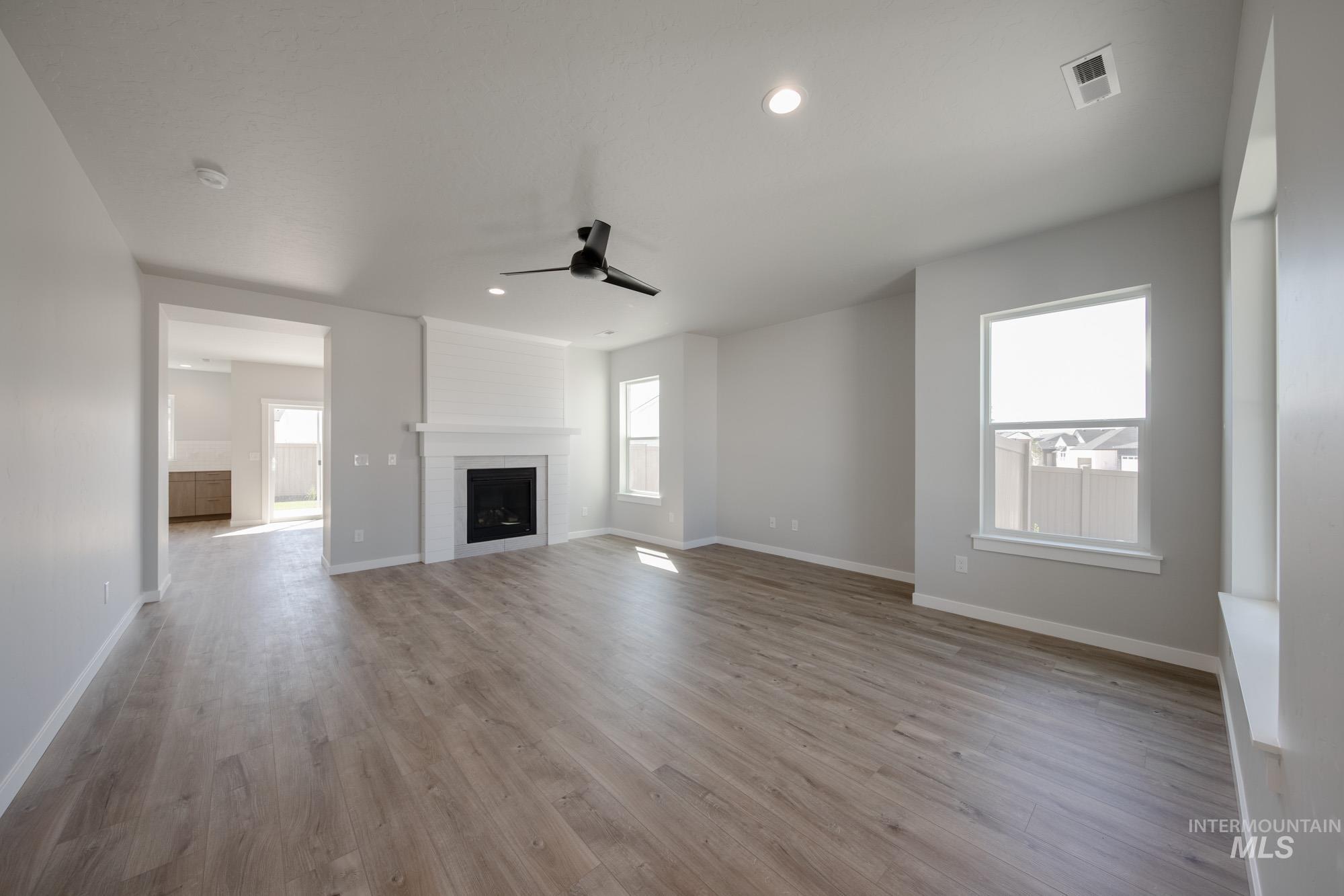 17677 N Boone Peak Ave, Nampa, Idaho 83687, 5 Bedrooms, 2.5 Bathrooms, Residential For Sale, Price $559,990,MLS 98979911