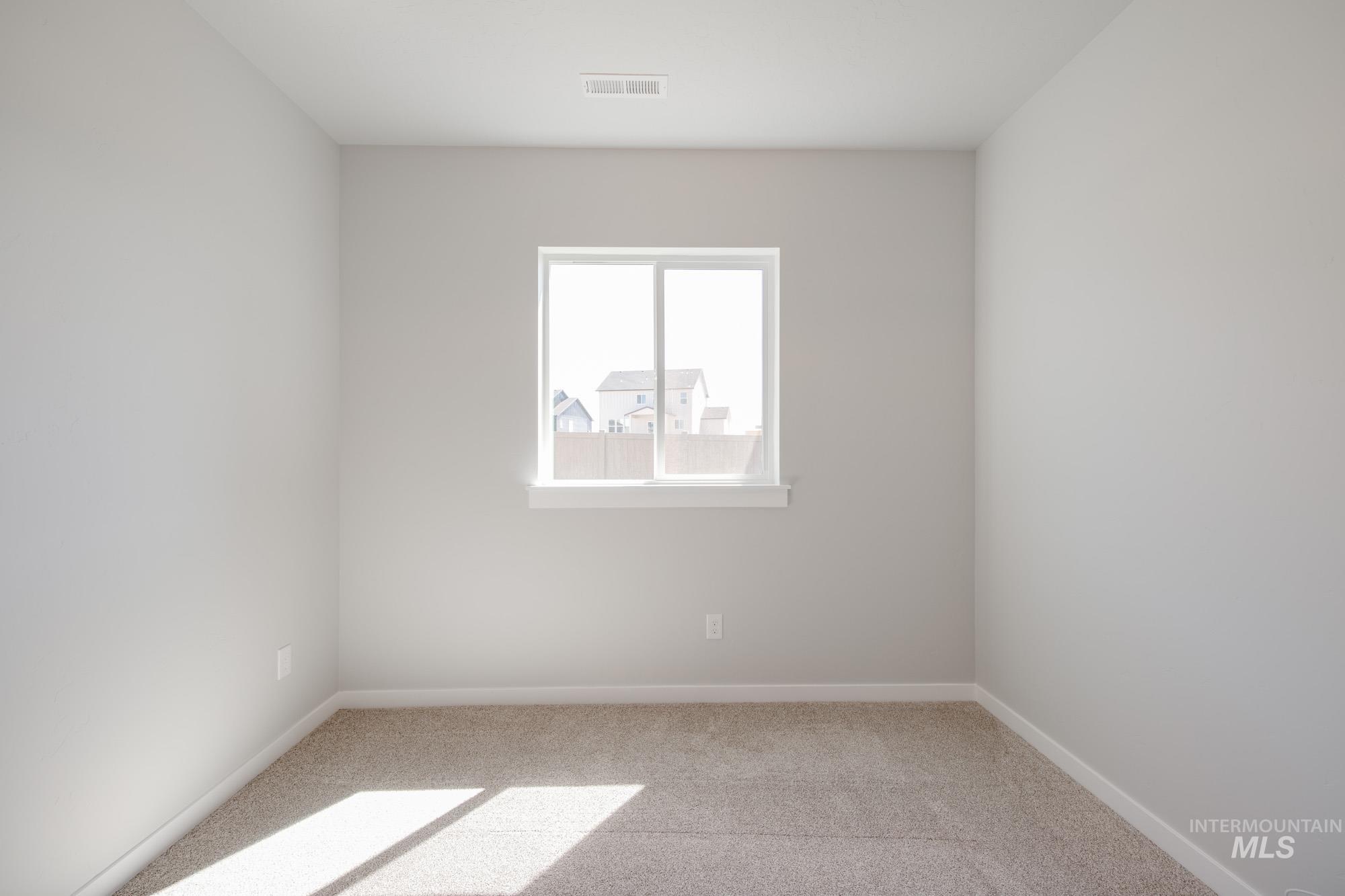 17677 N Boone Peak Ave, Nampa, Idaho 83687, 5 Bedrooms, 2.5 Bathrooms, Residential For Sale, Price $559,990,MLS 98979911