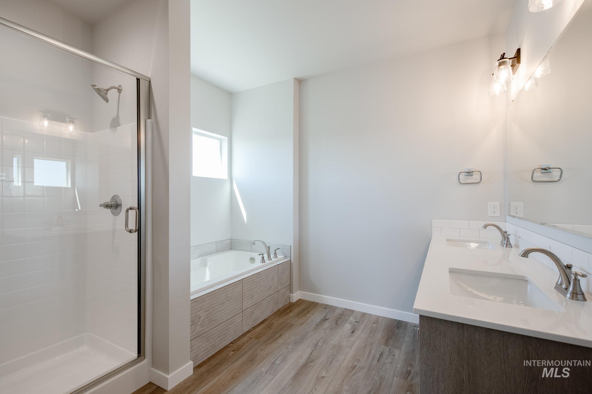 17677 N Boone Peak Ave, Nampa, Idaho 83687, 5 Bedrooms, 2.5 Bathrooms, Residential For Sale, Price $559,990,MLS 98979911