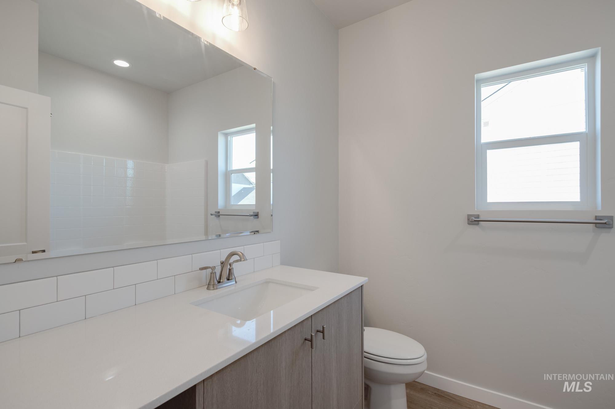 17677 N Boone Peak Ave, Nampa, Idaho 83687, 5 Bedrooms, 2.5 Bathrooms, Residential For Sale, Price $559,990,MLS 98979911