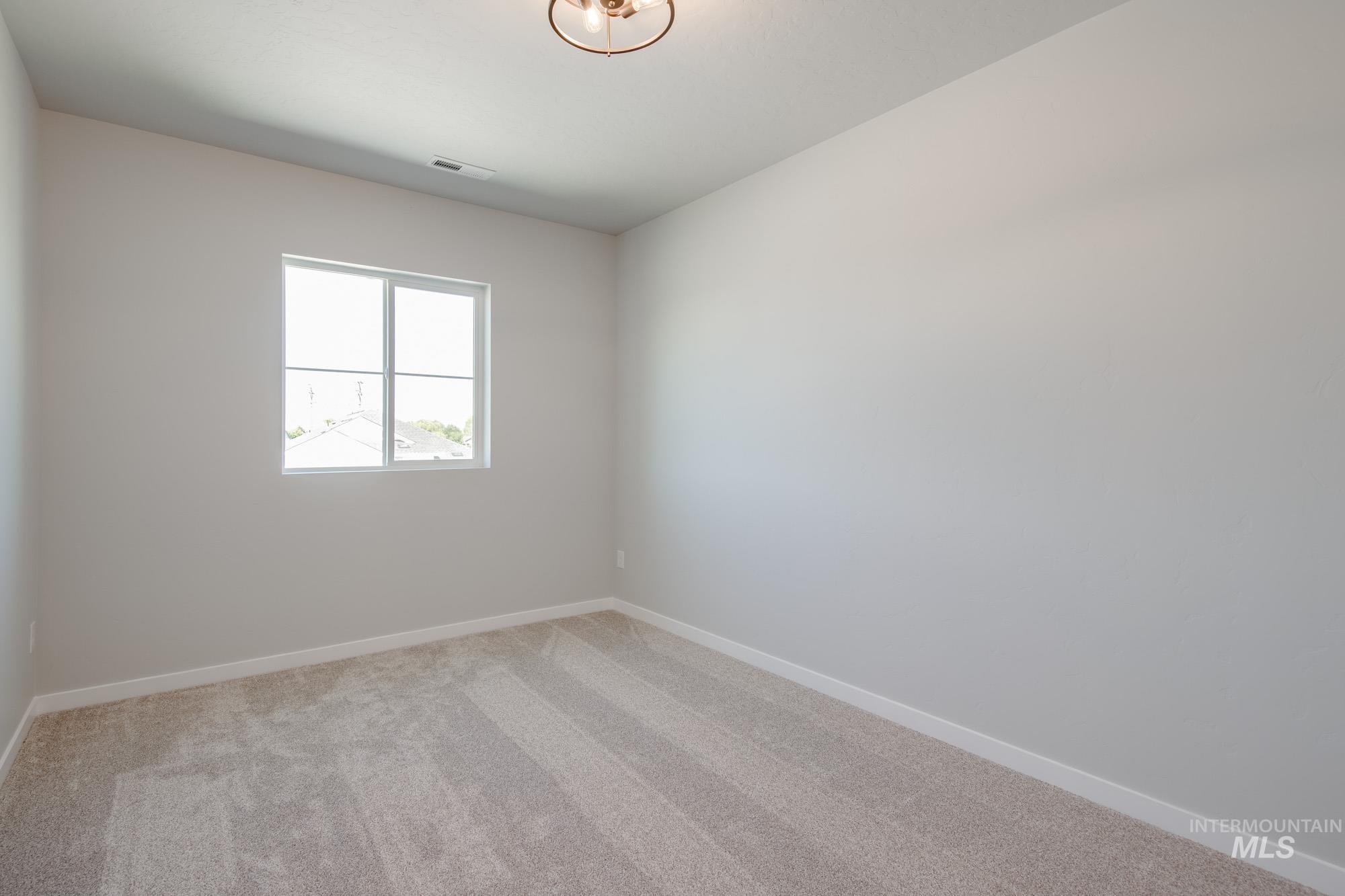 17677 N Boone Peak Ave, Nampa, Idaho 83687, 5 Bedrooms, 2.5 Bathrooms, Residential For Sale, Price $559,990,MLS 98979911