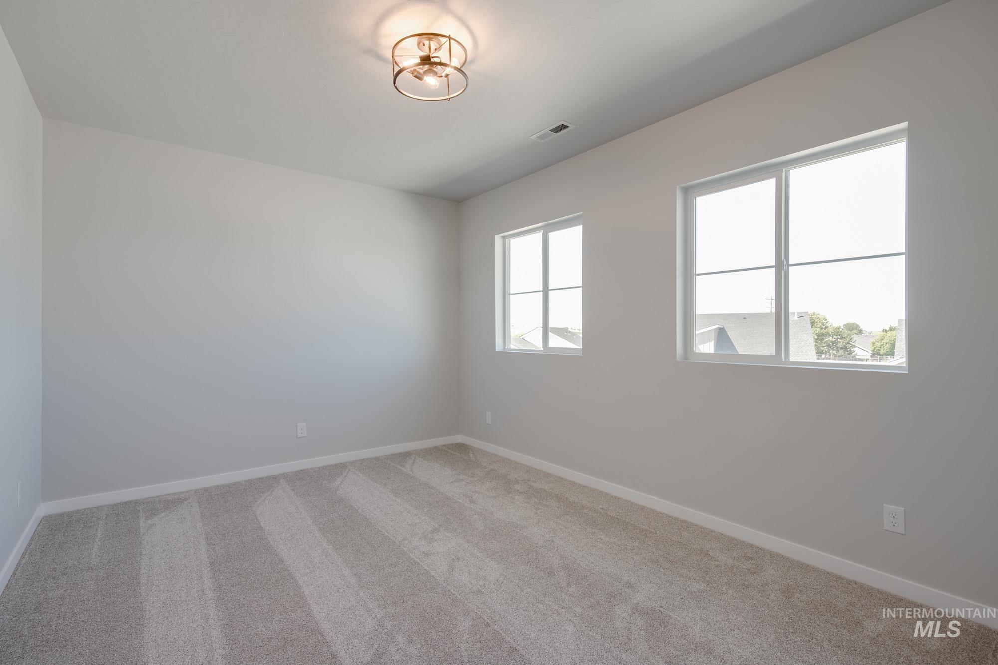 17677 N Boone Peak Ave, Nampa, Idaho 83687, 5 Bedrooms, 2.5 Bathrooms, Residential For Sale, Price $559,990,MLS 98979911