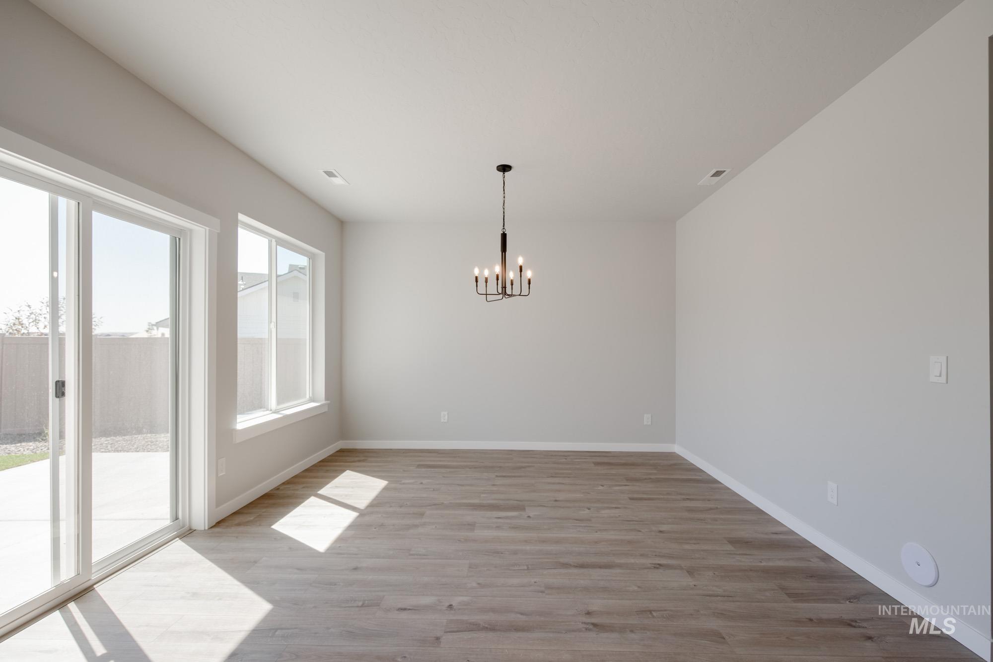 17677 N Boone Peak Ave, Nampa, Idaho 83687, 5 Bedrooms, 2.5 Bathrooms, Residential For Sale, Price $559,990,MLS 98979911