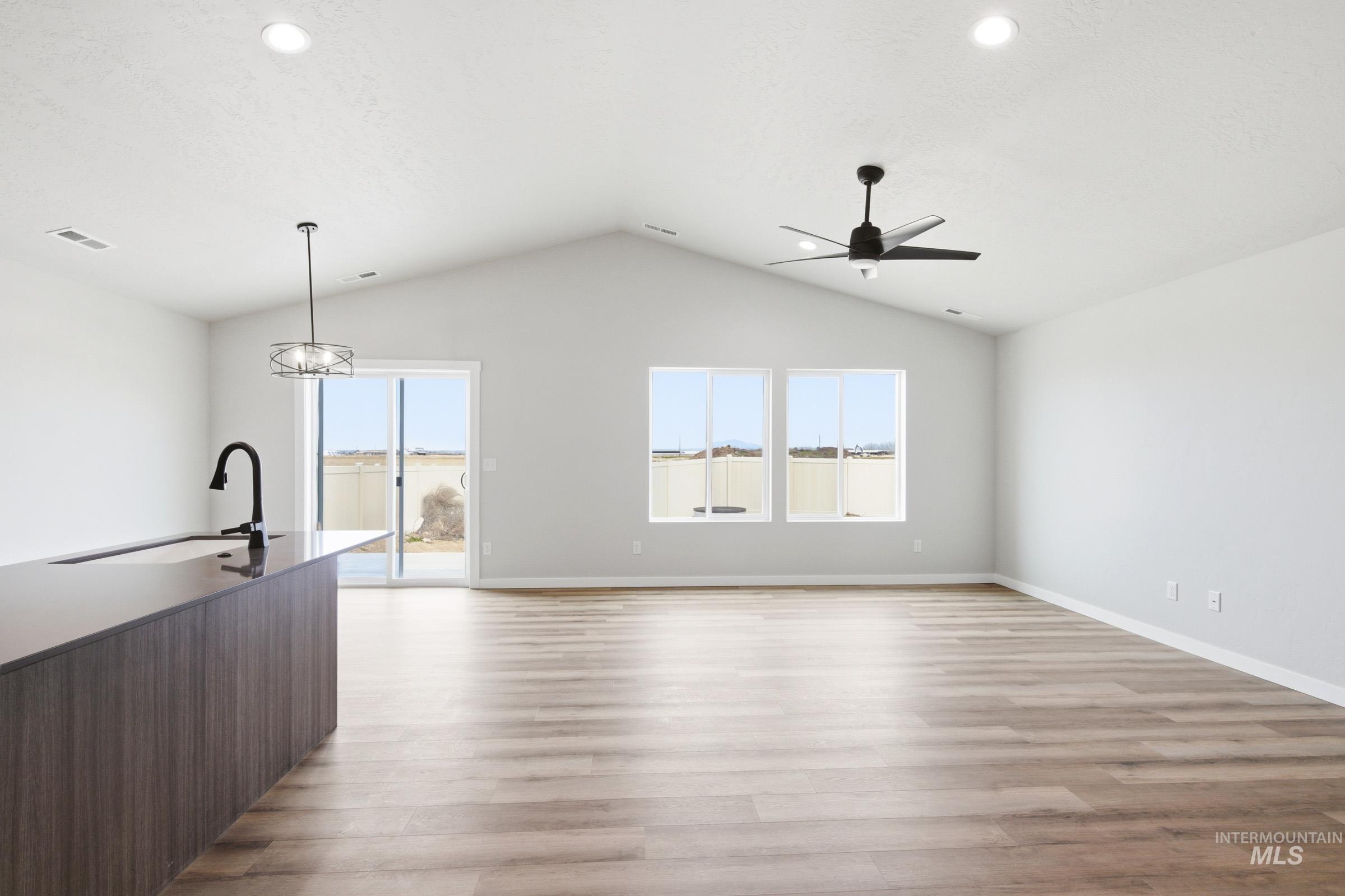 5298 E Phelps Lake Dr, Nampa, Idaho 83687, 3 Bedrooms, 2 Bathrooms, Residential For Sale, Price $434,990, 98979912