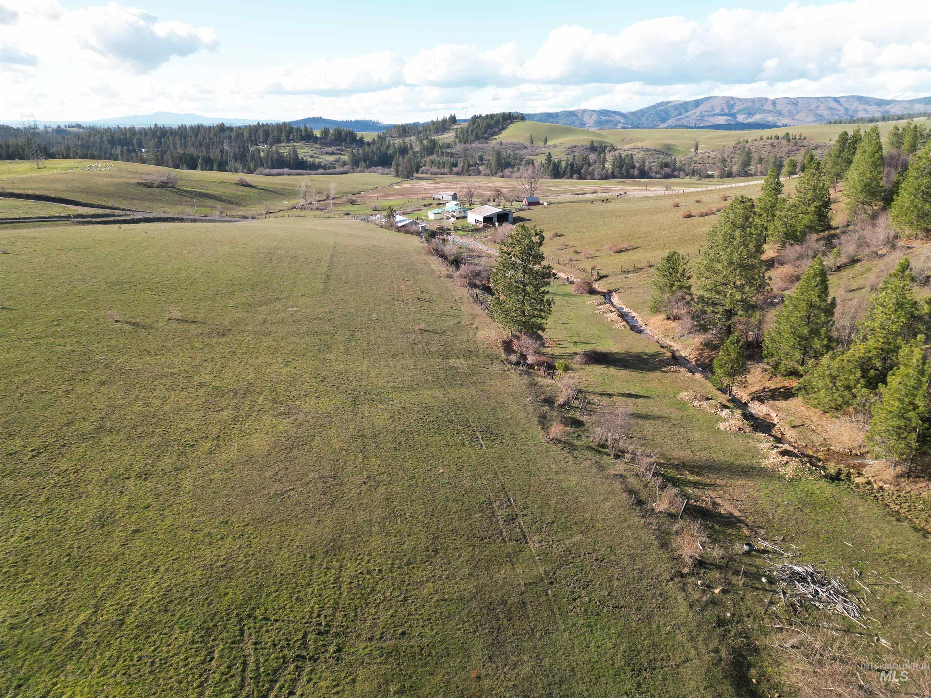 1080 Mason Butte Rd, Kendrick, Idaho 83537, 3 Bedrooms, 2 Bathrooms, Residential For Sale, Price $700,000, 98979916