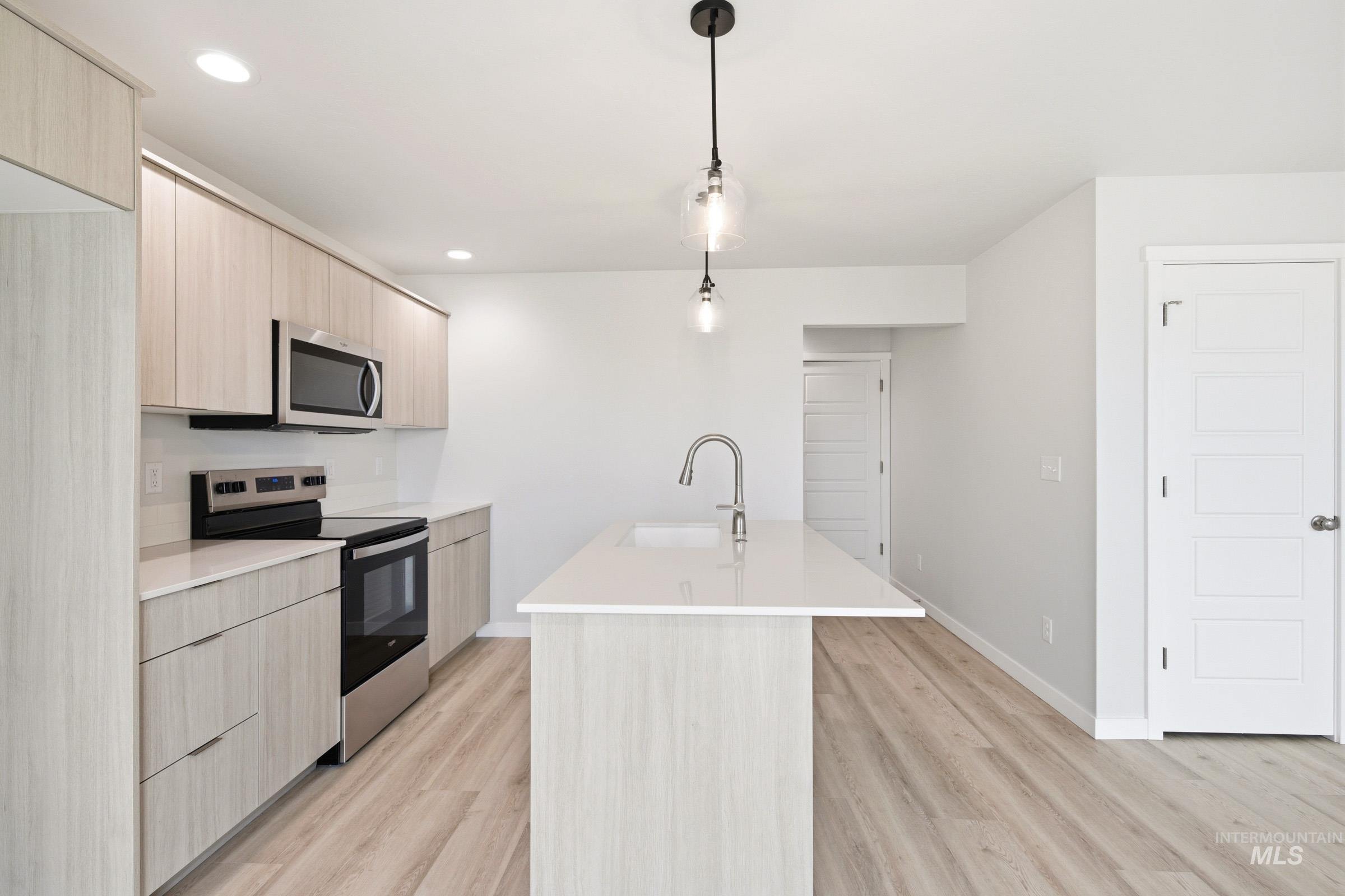 10776 Rutland St, Caldwell, Idaho 83605, 3 Bedrooms, 2.5 Bathrooms, Residential For Sale, Price $379,990, 98979917