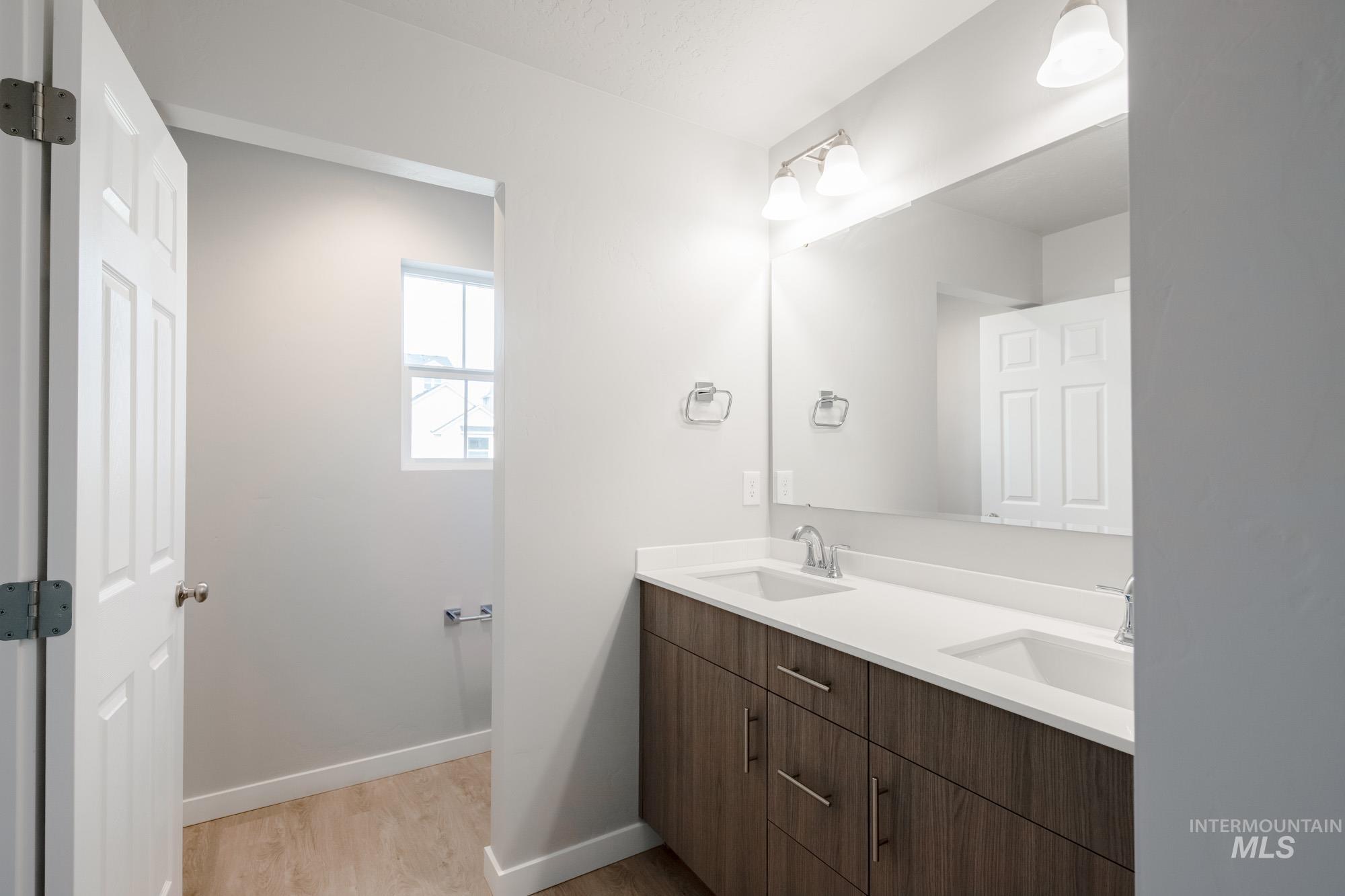 10784 Rutland St, Caldwell, Idaho 83605, 3 Bedrooms, 2.5 Bathrooms, Residential For Sale, Price $377,990, 98979918