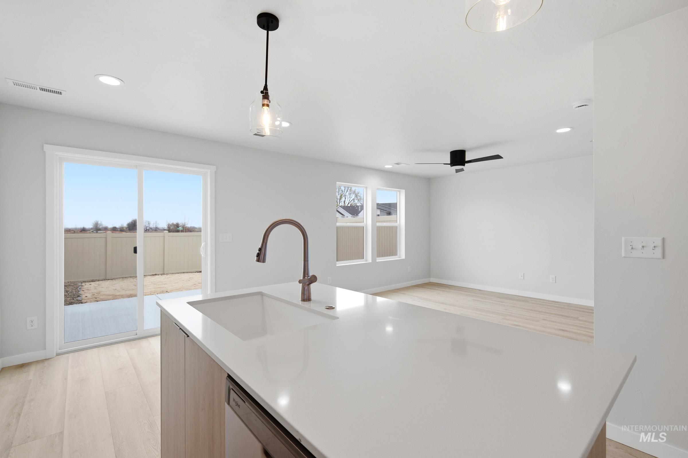 10784 Rutland St, Caldwell, Idaho 83605, 3 Bedrooms, 2.5 Bathrooms, Residential For Sale, Price $377,990, 98979918
