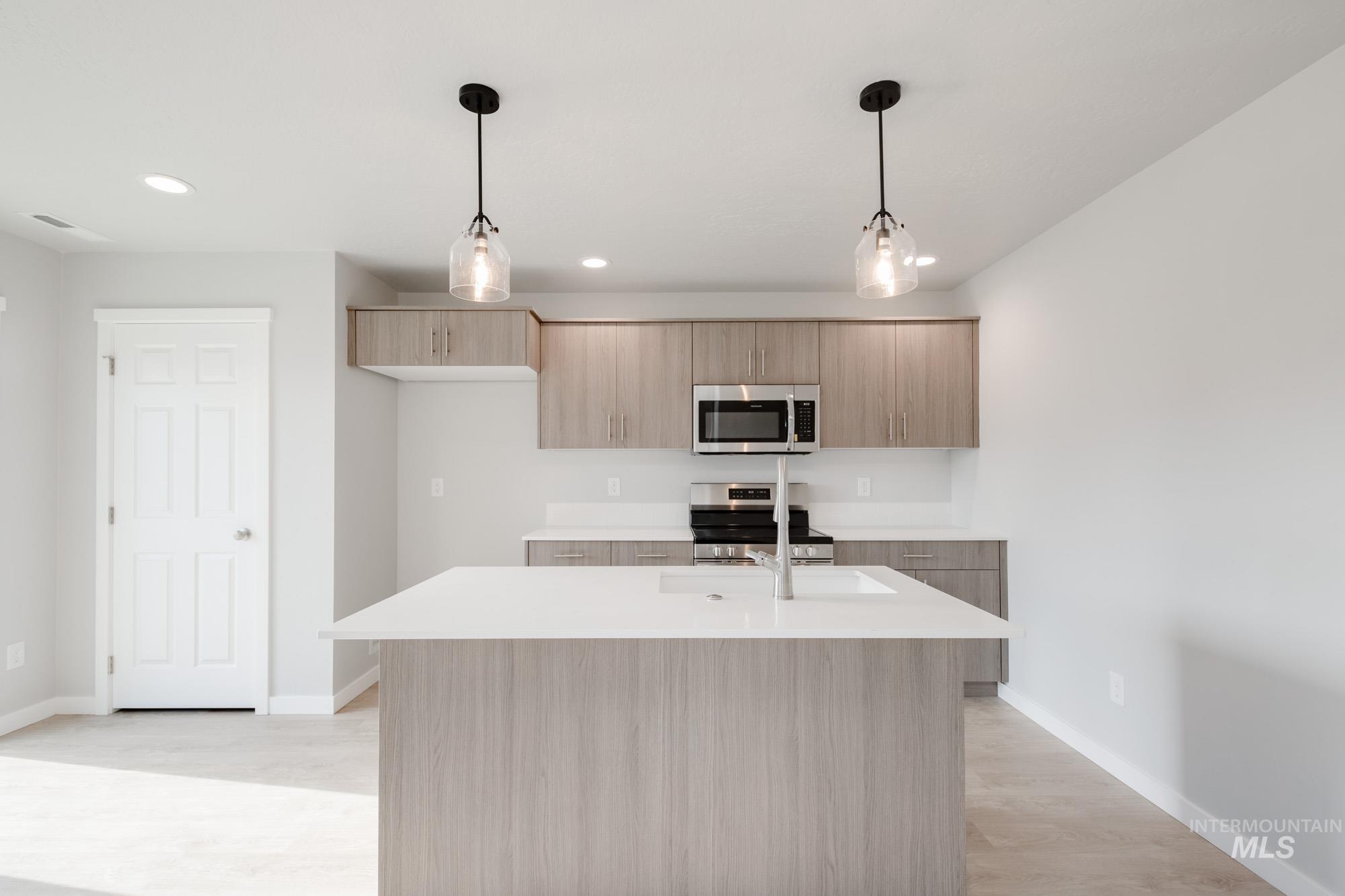 10788 Rutland St, Caldwell, Idaho 83605, 3 Bedrooms, 2.5 Bathrooms, Residential For Sale, Price $380,990, 98979919