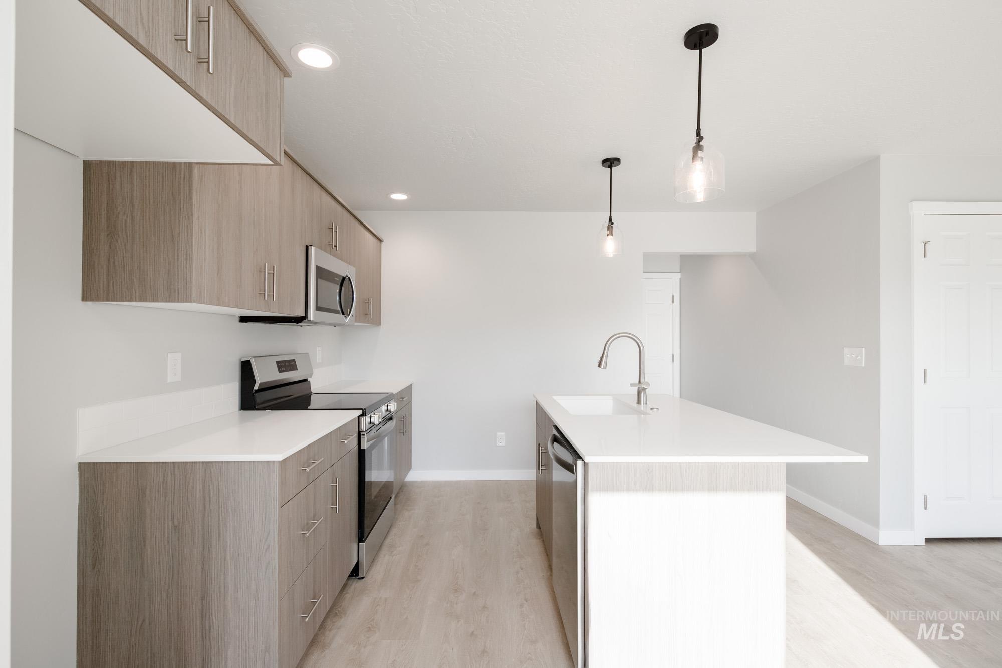 10788 Rutland St, Caldwell, Idaho 83605, 3 Bedrooms, 2.5 Bathrooms, Residential For Sale, Price $380,990, 98979919