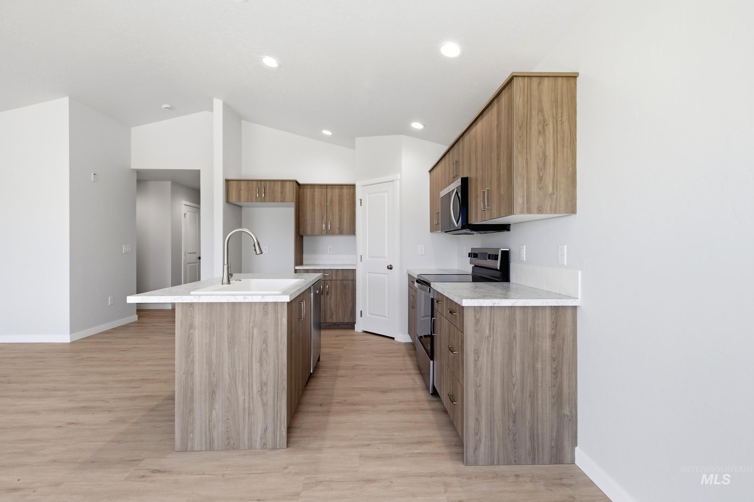 604 Rosemary Ave, New Plymouth, Idaho 83655, 3 Bedrooms, 2 Bathrooms, Residential For Sale, Price $404,990, 98979920