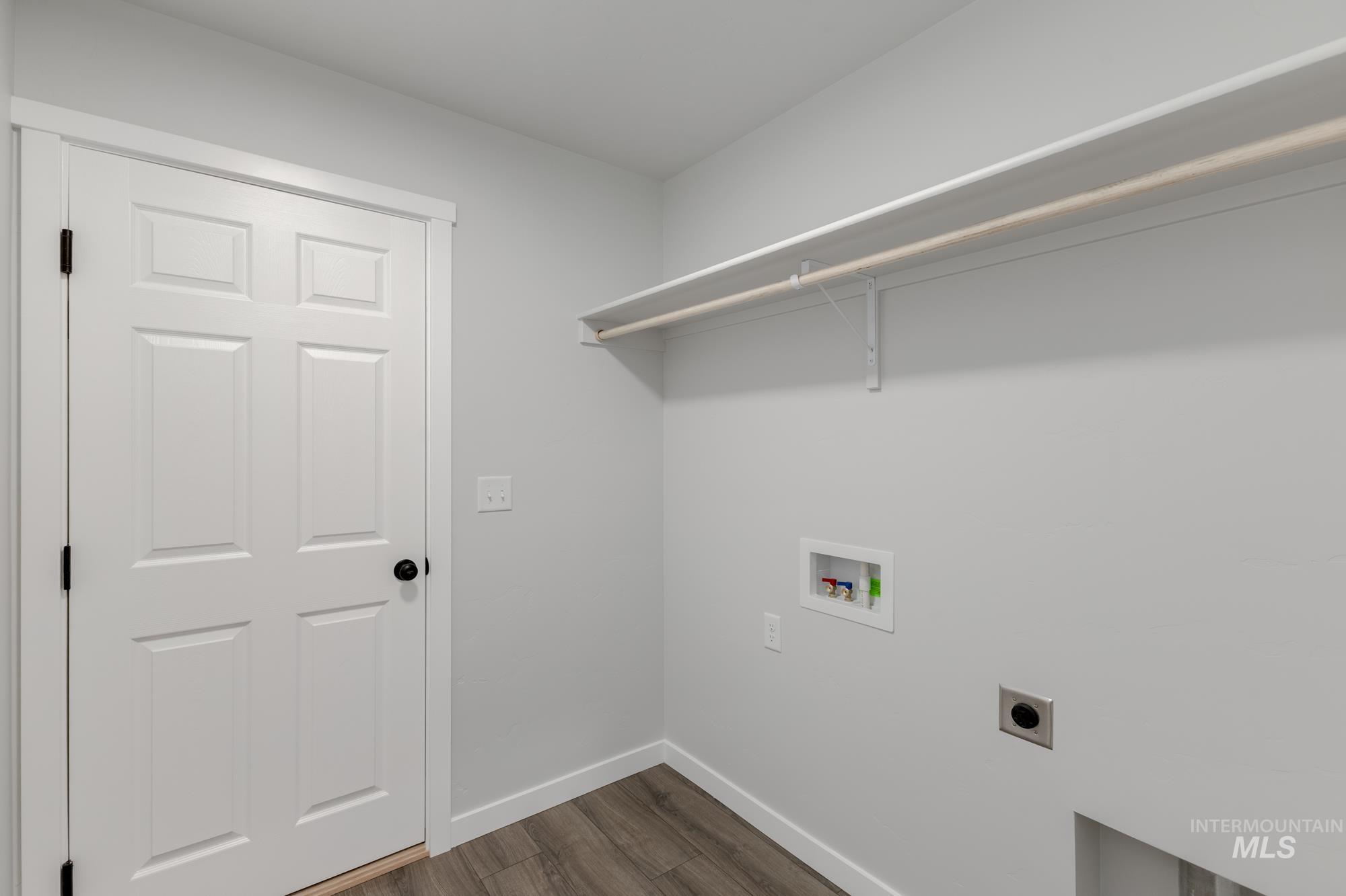 3027 W Animas Creek Dr, Kuna, Idaho 83634, 3 Bedrooms, 2 Bathrooms, Residential For Sale, Price $404,990, 98979922