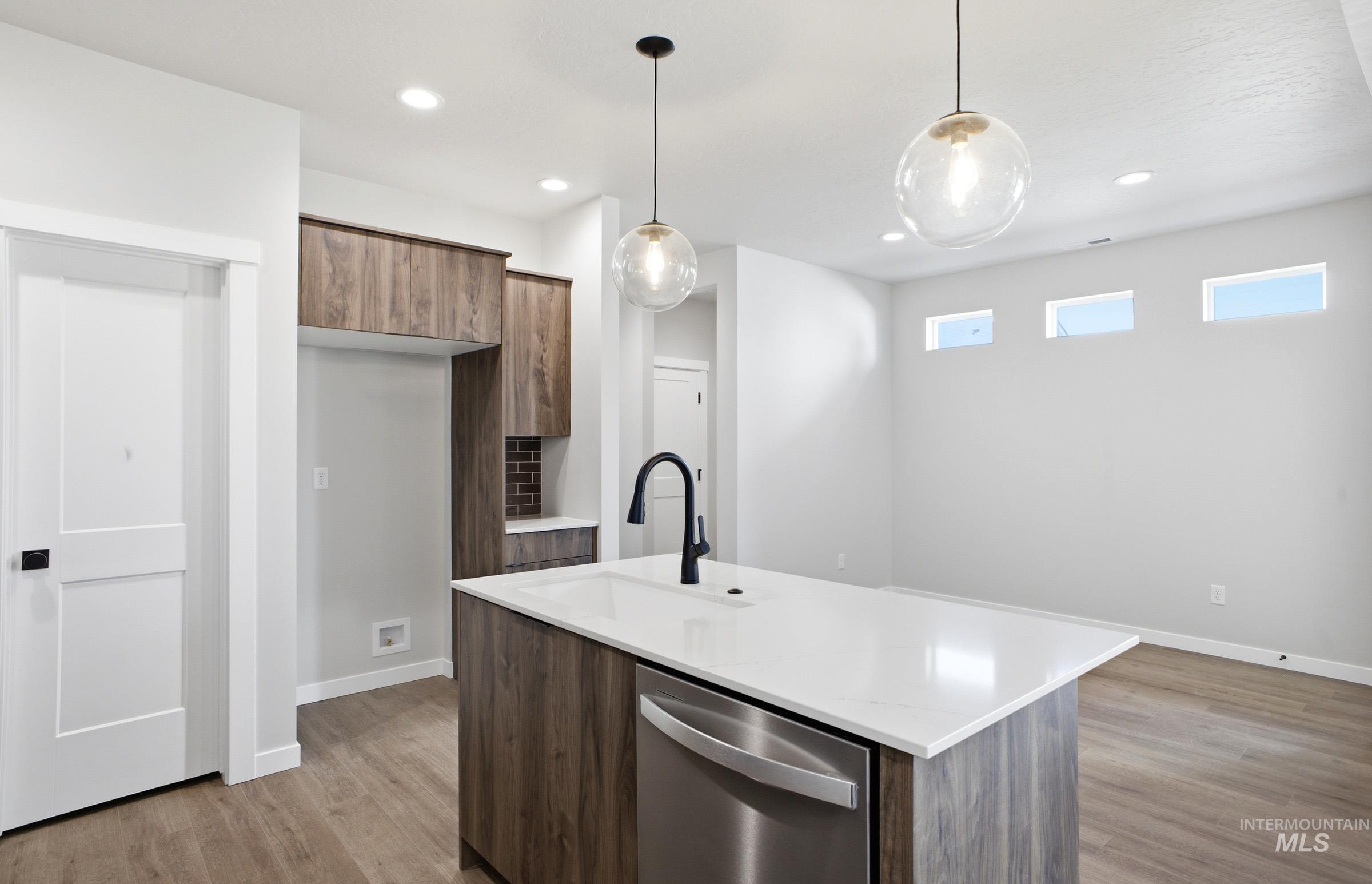 6983 S Harvest Cove Ave, Boise, Idaho 83709, 3 Bedrooms, 2.5 Bathrooms, Residential For Sale, Price $484,990, 98979924