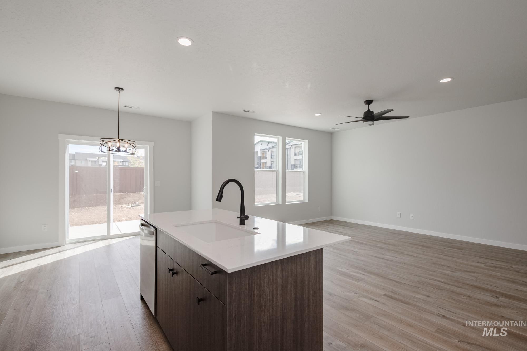 2192 S Border Way, Meridian, Idaho 83642, 3 Bedrooms, 2.5 Bathrooms, Residential For Sale, Price $469,990,MLS 98979927