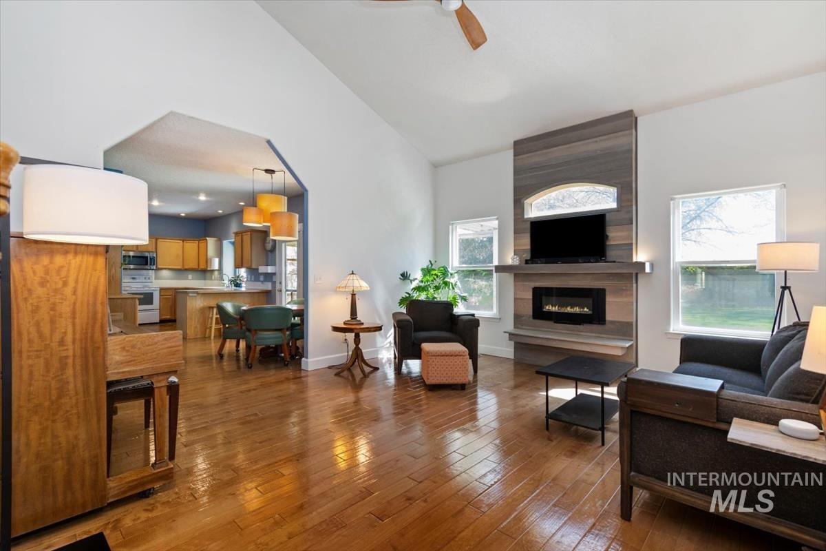 3815 Tayten Drive, Nampa, Idaho 83686, 3 Bedrooms, 2.5 Bathrooms, Residential For Sale, Price $520,000,MLS 98979929