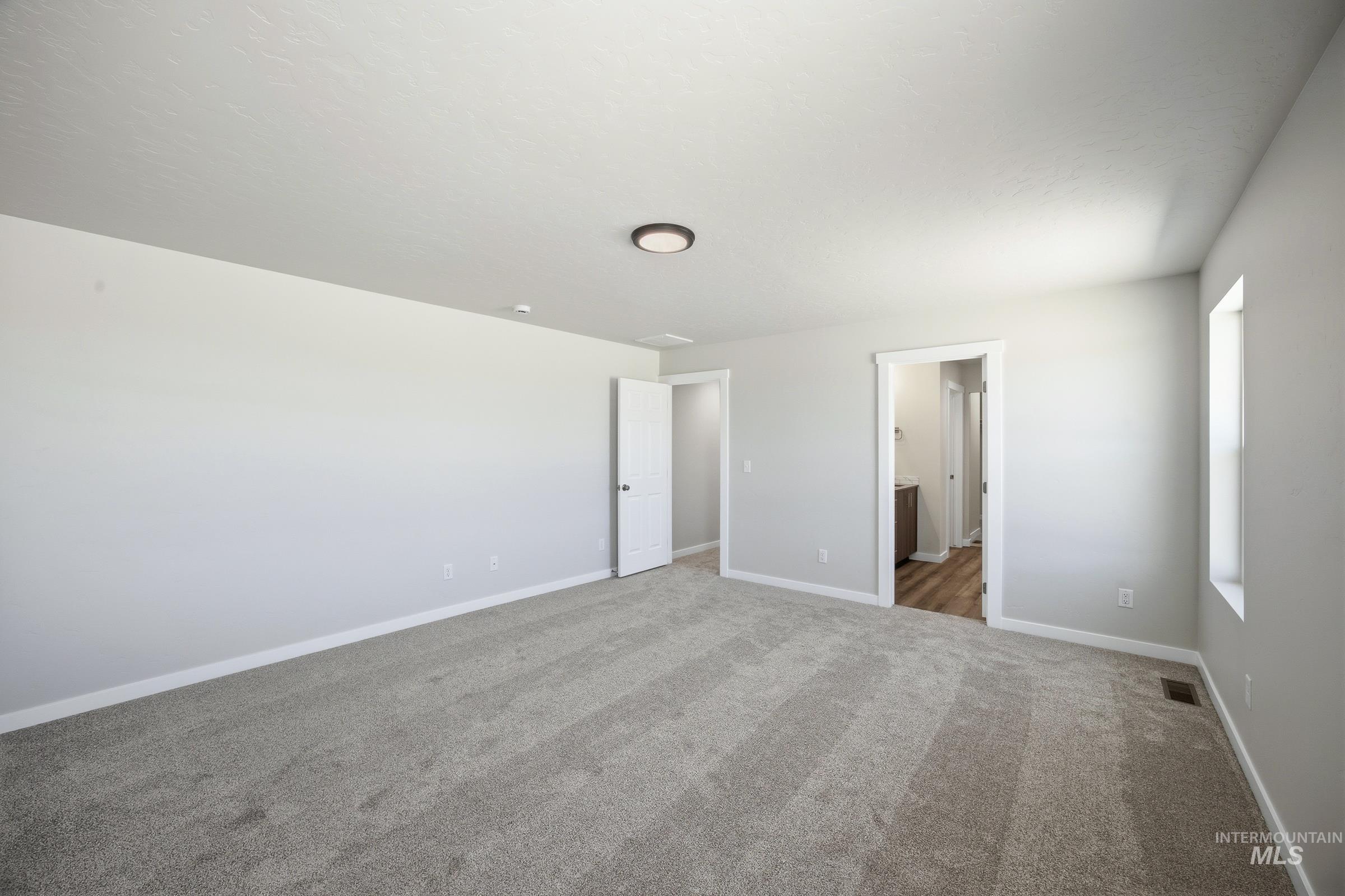 1144 W Cub River Dr, Meridian, Idaho 83642, 5 Bedrooms, 3 Bathrooms, Residential For Sale, Price $594,990, 98979932