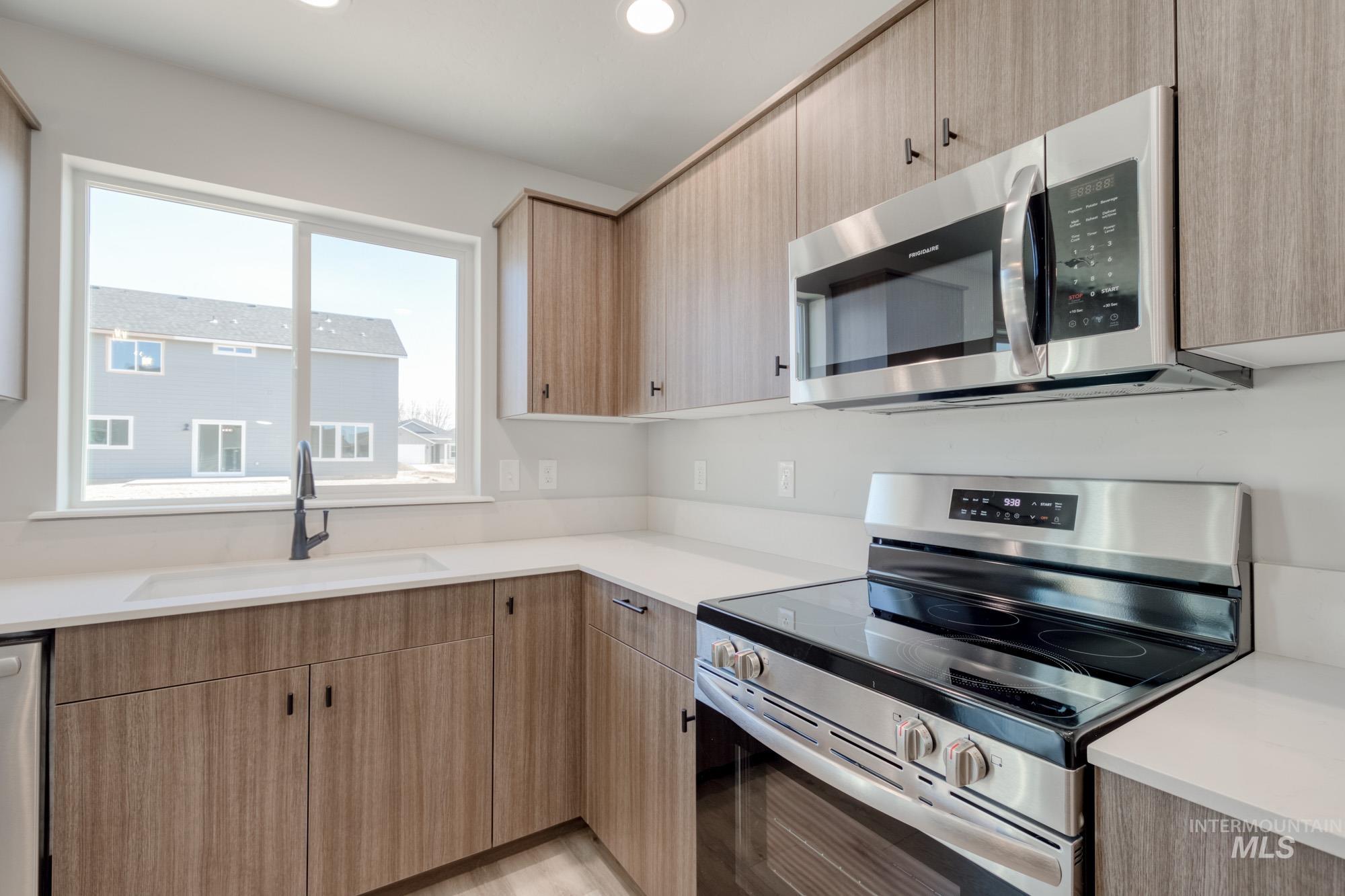 1144 W Cub River Dr, Meridian, Idaho 83642, 5 Bedrooms, 3 Bathrooms, Residential For Sale, Price $594,990, 98979932