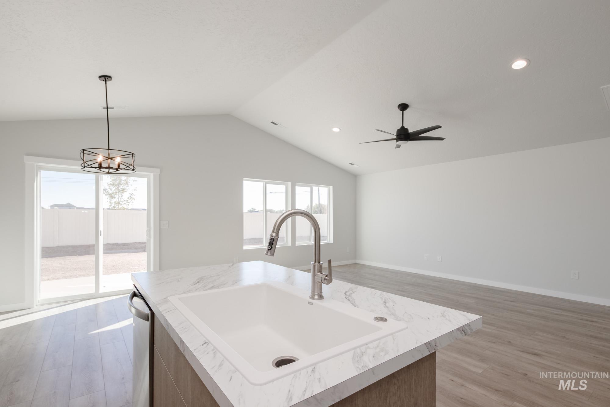 13735 Inman Ct, Caldwell, Idaho 83607, 3 Bedrooms, 2 Bathrooms, Residential For Sale, Price $404,990, 98979934