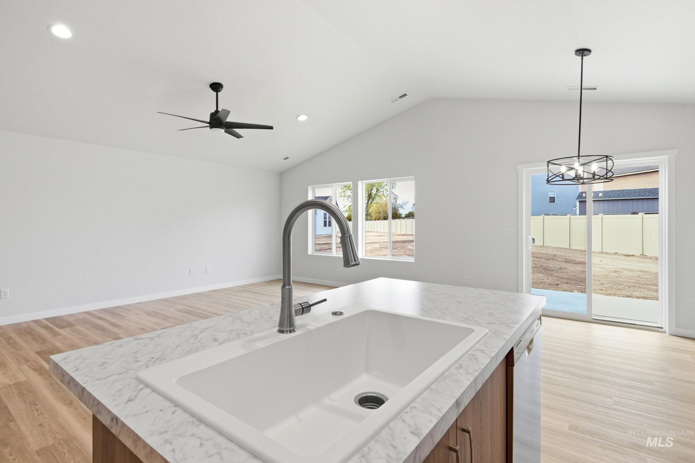 13735 Inman Ct, Caldwell, Idaho 83607, 3 Bedrooms, 2 Bathrooms, Residential For Sale, Price $404,990, 98979934