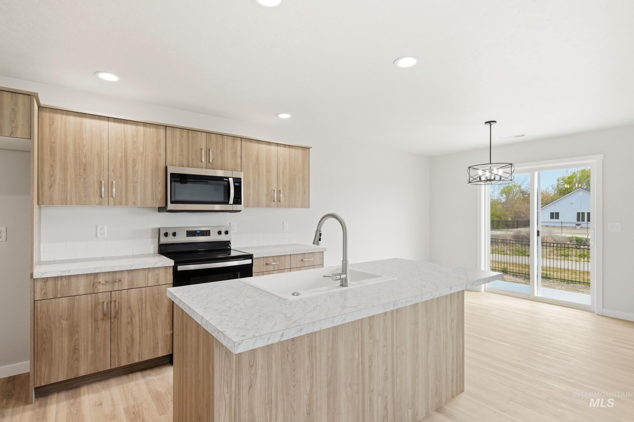 2446 W Fallon Lp, Nampa, Idaho 83651, 3 Bedrooms, 2.5 Bathrooms, Residential For Sale, Price $399,990,MLS 98979937