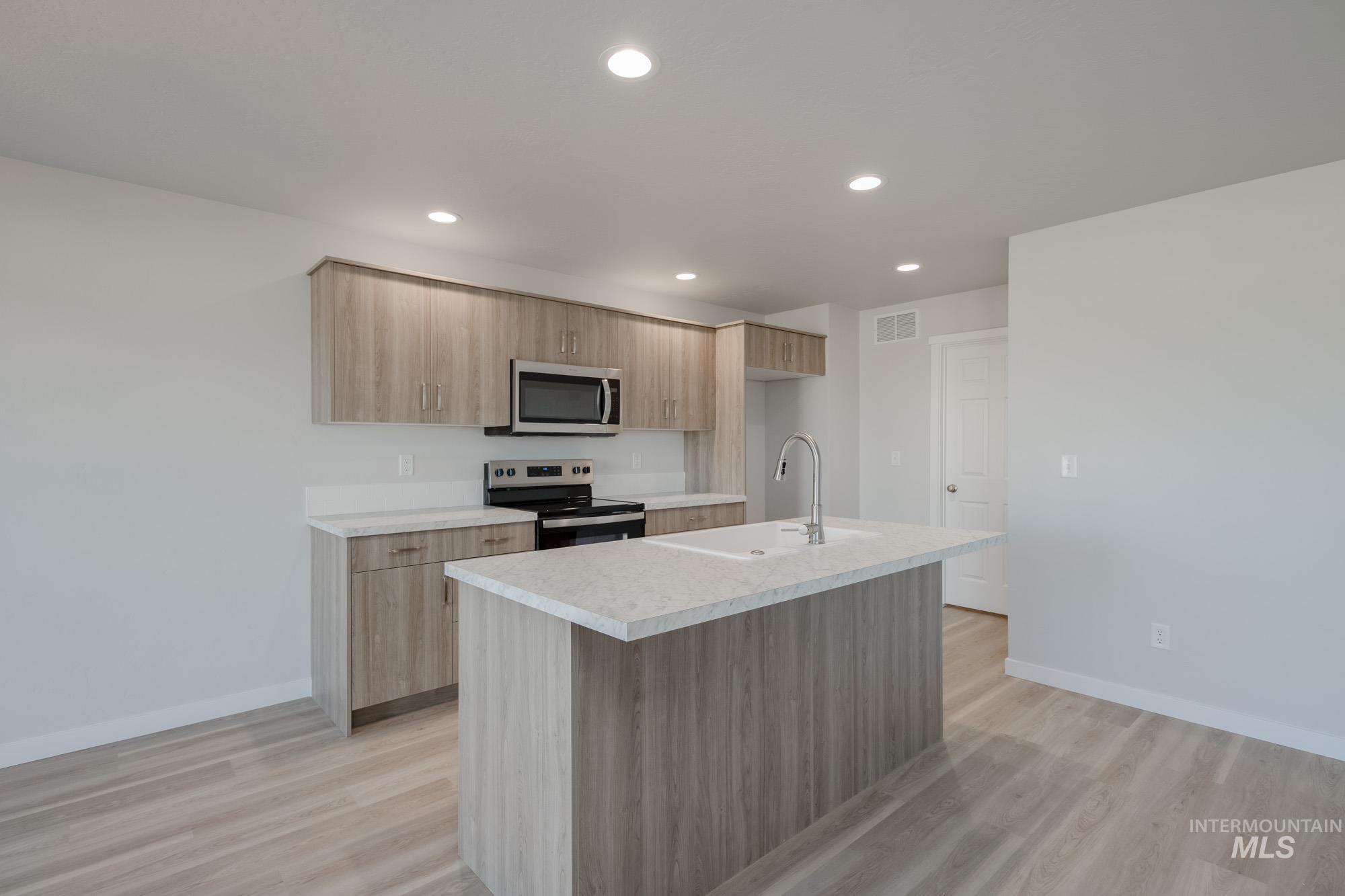 2446 W Fallon Lp, Nampa, Idaho 83651, 3 Bedrooms, 2.5 Bathrooms, Residential For Sale, Price $399,990, 98979937