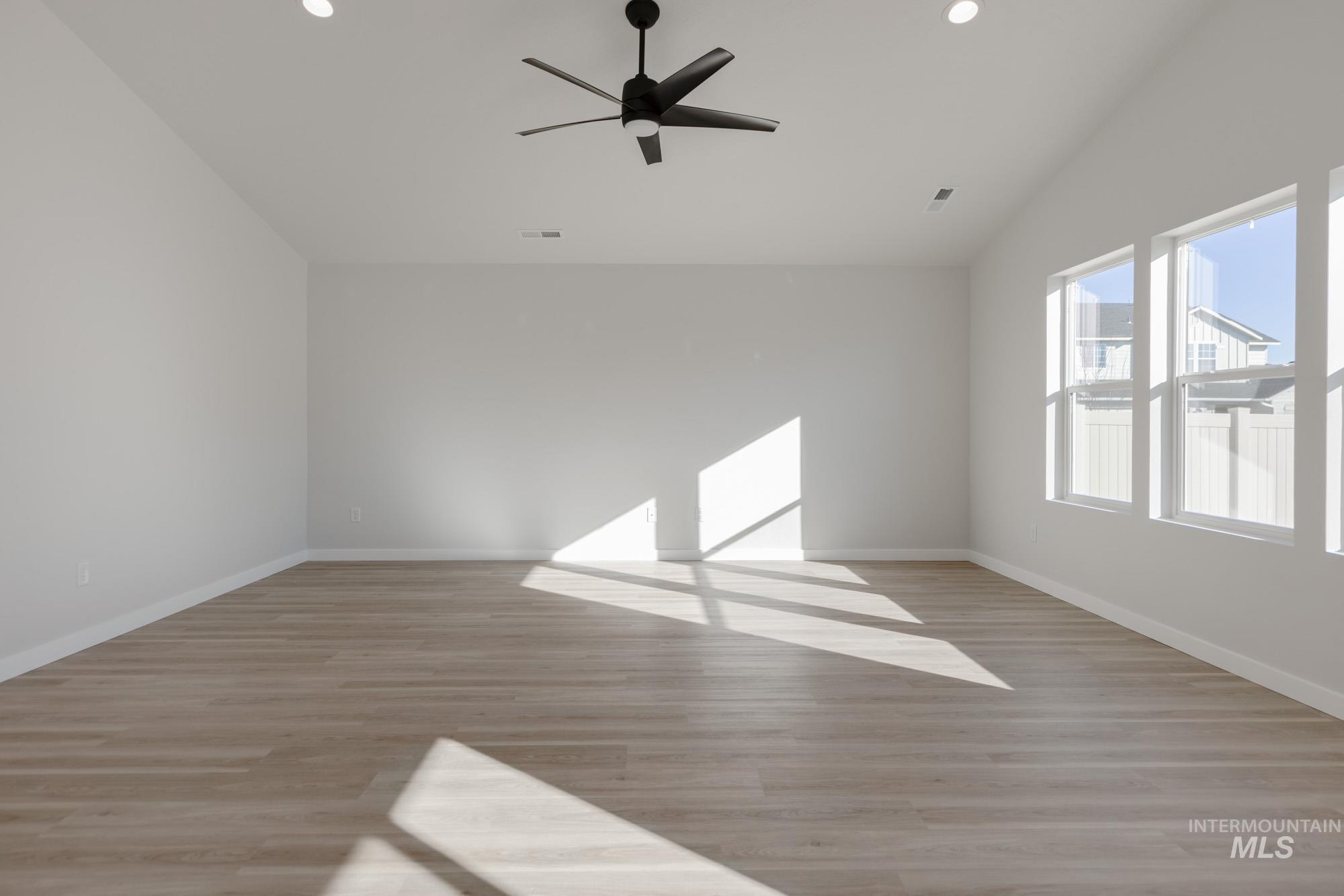 3607 E Jamestown Dr, Nampa, Idaho 83686, 4 Bedrooms, 2 Bathrooms, Residential For Sale, Price $449,990,MLS 98979938